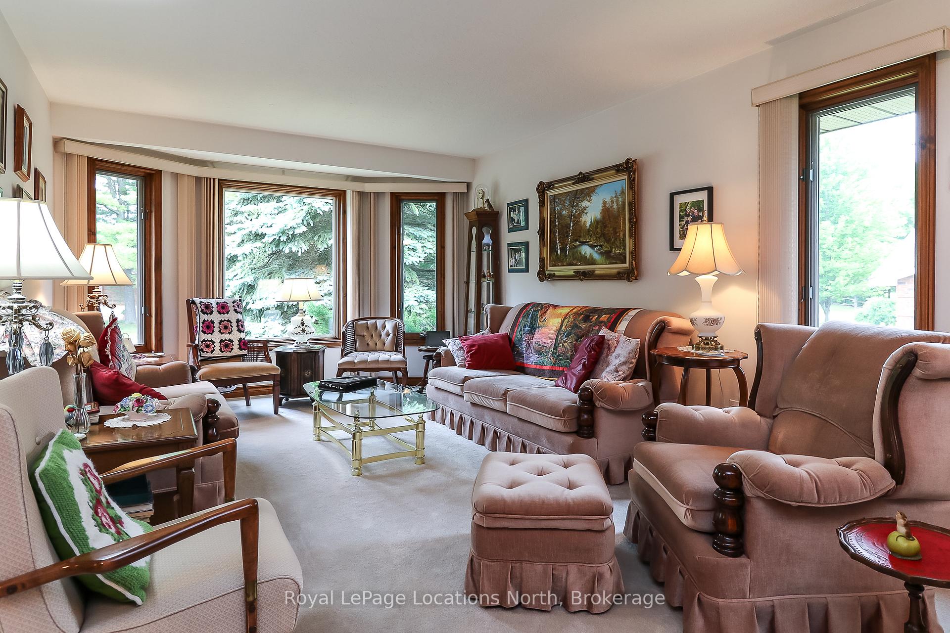 Photo 6 of 3 Kelley Crescent, Wasaga Beach — HOMEH