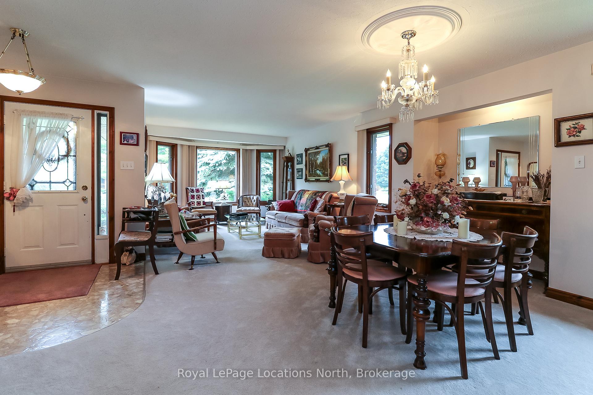 Photo 8 of 3 Kelley Crescent, Wasaga Beach — HOMEH