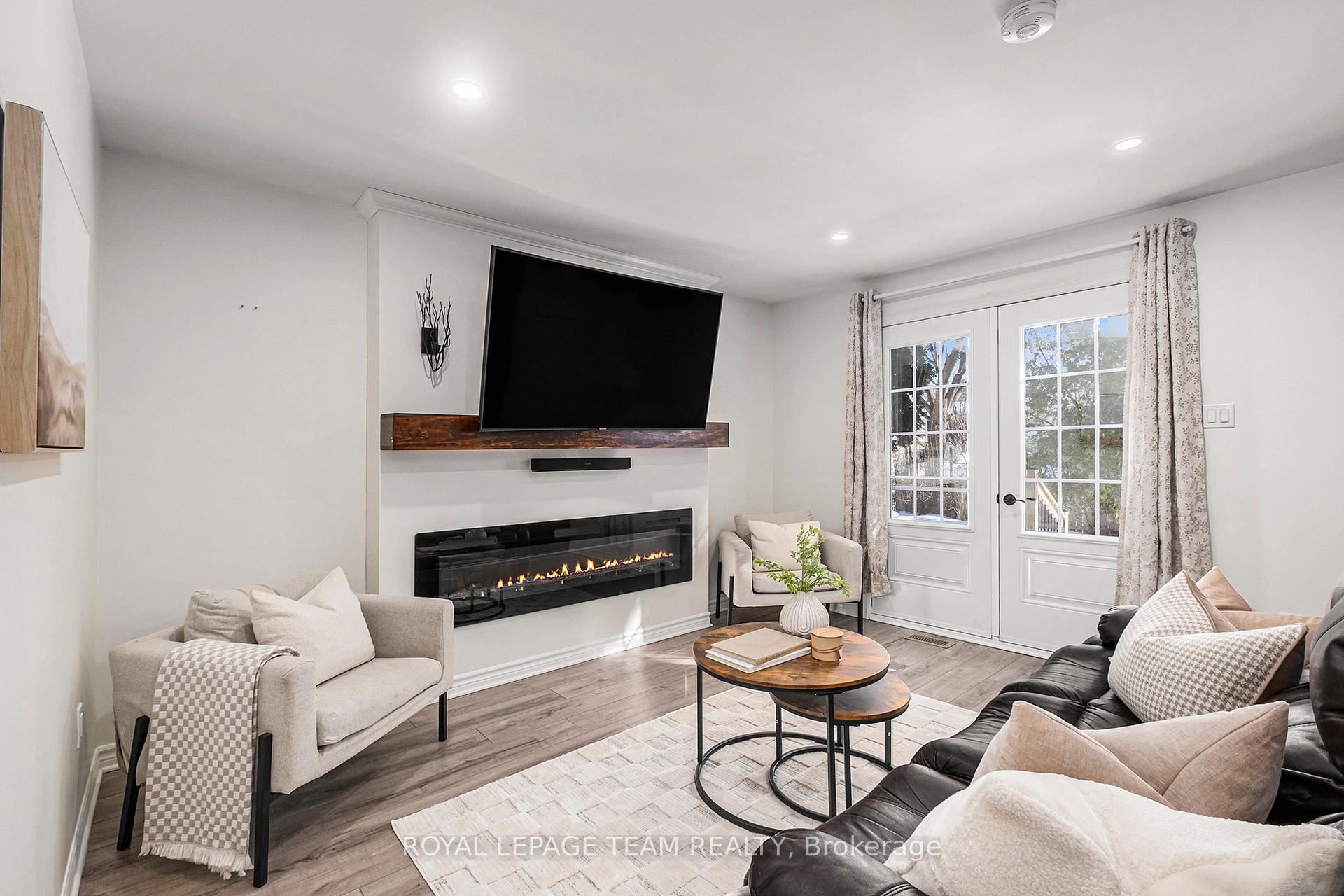 Photo 8 of 70 Cymbeline Drive, Ottawa, Westcliffe Estates — HOMEH