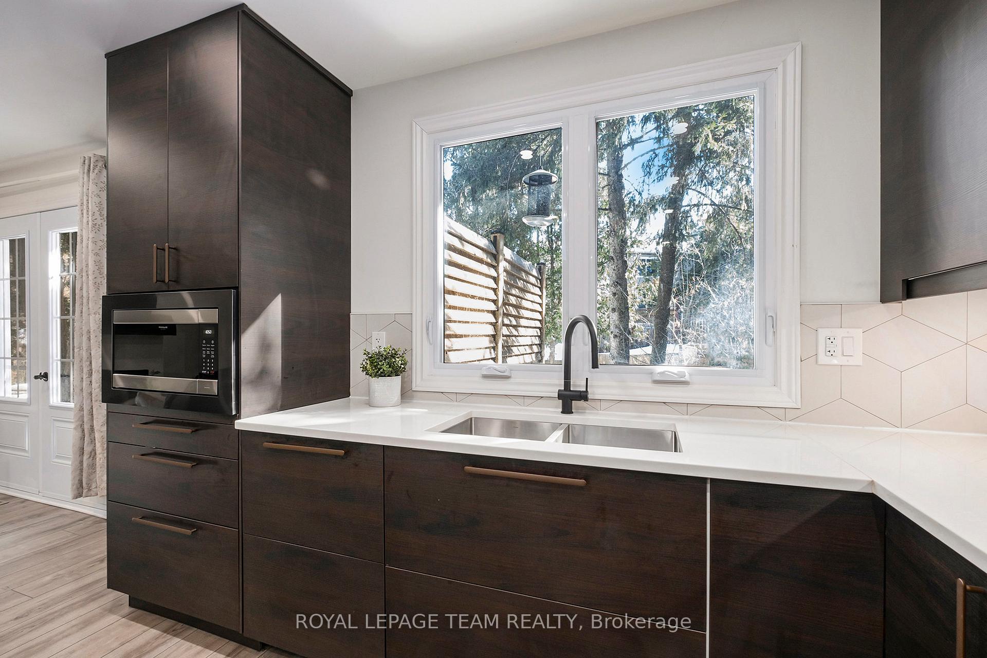 Photo 12 of 70 Cymbeline Drive, Ottawa, Westcliffe Estates — HOMEH
