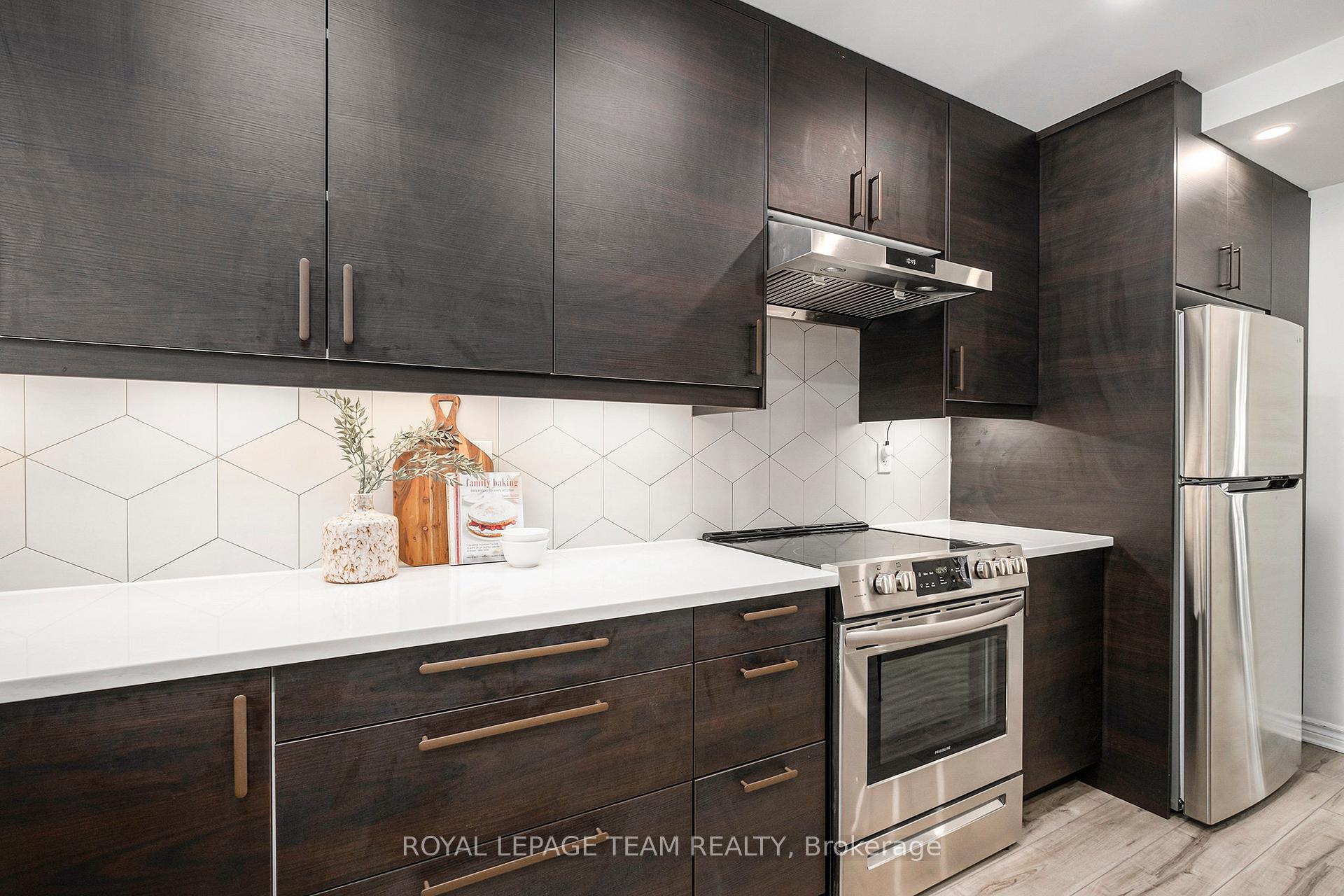 Photo 13 of 70 Cymbeline Drive, Ottawa, Westcliffe Estates — HOMEH