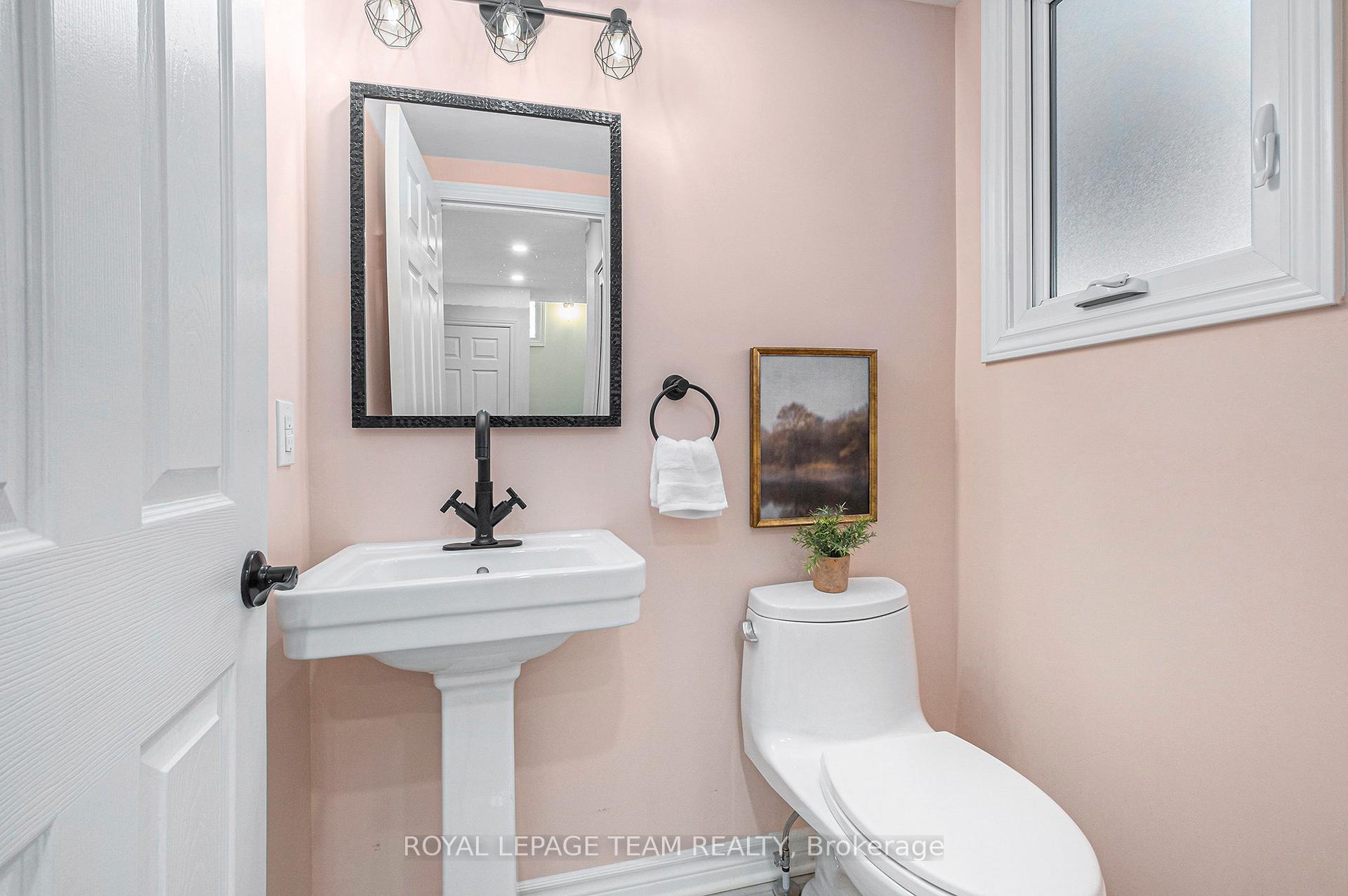 Photo 11 of 70 Cymbeline Drive, Ottawa, Westcliffe Estates — HOMEH