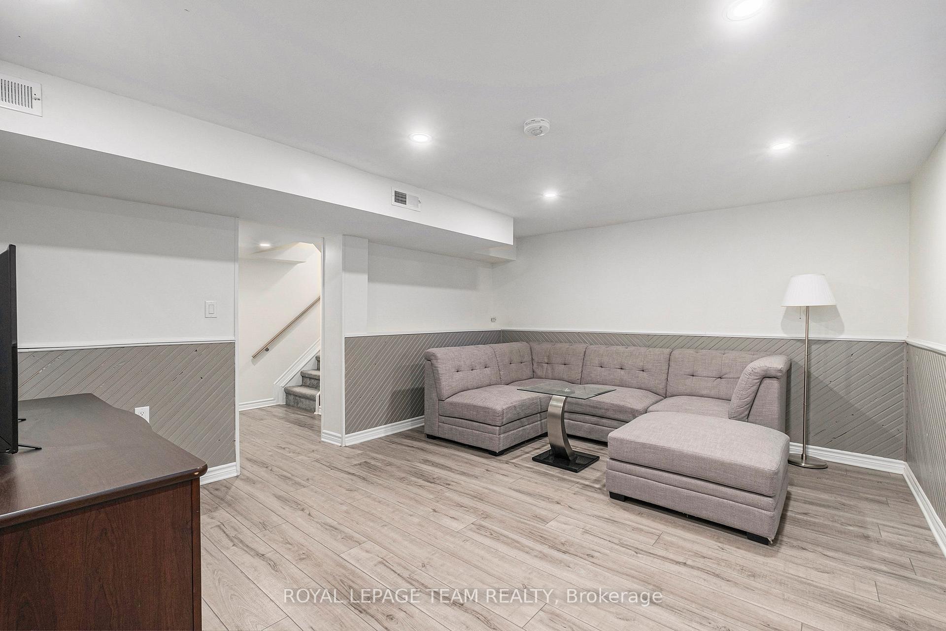 Photo 21 of 70 Cymbeline Drive, Ottawa, Westcliffe Estates — HOMEH