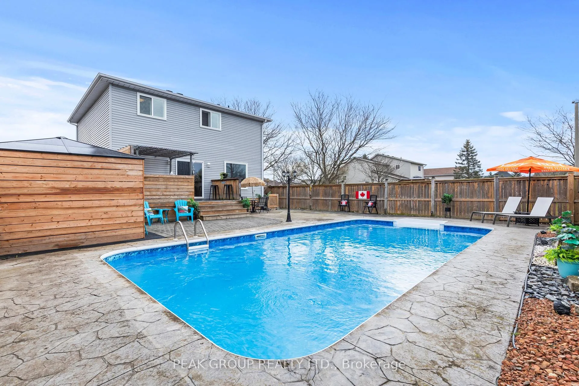 Photo 2 of 427 Trillium Avenue, Welland, West Welland — HOMEH