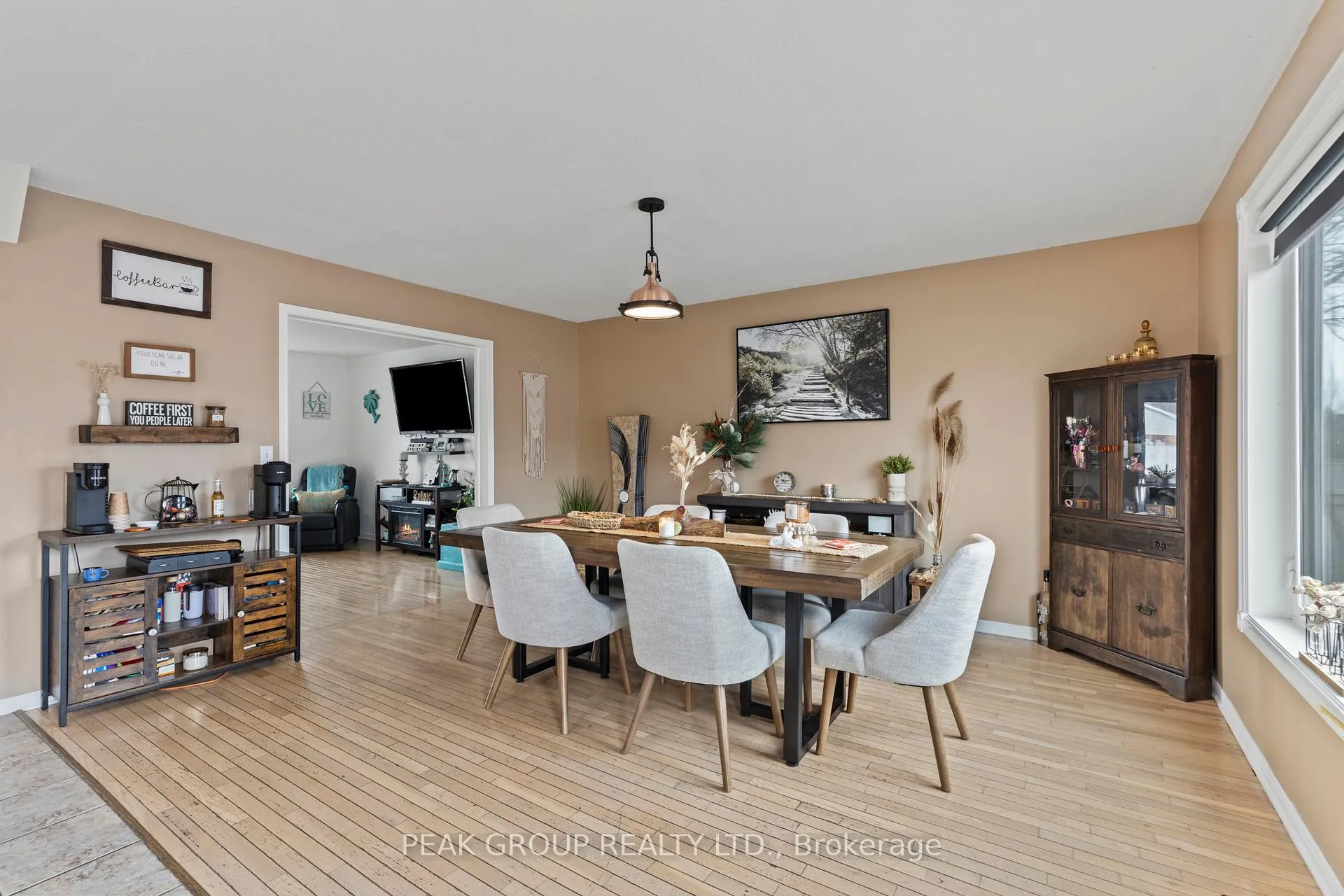 Photo 14 of 427 Trillium Avenue, Welland, West Welland — HOMEH