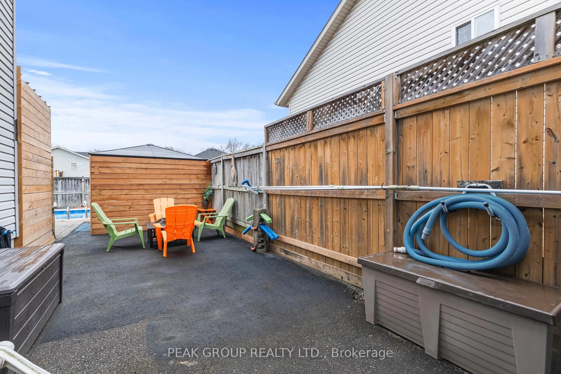 Photo 40 of 427 Trillium Avenue, Welland, West Welland — HOMEH