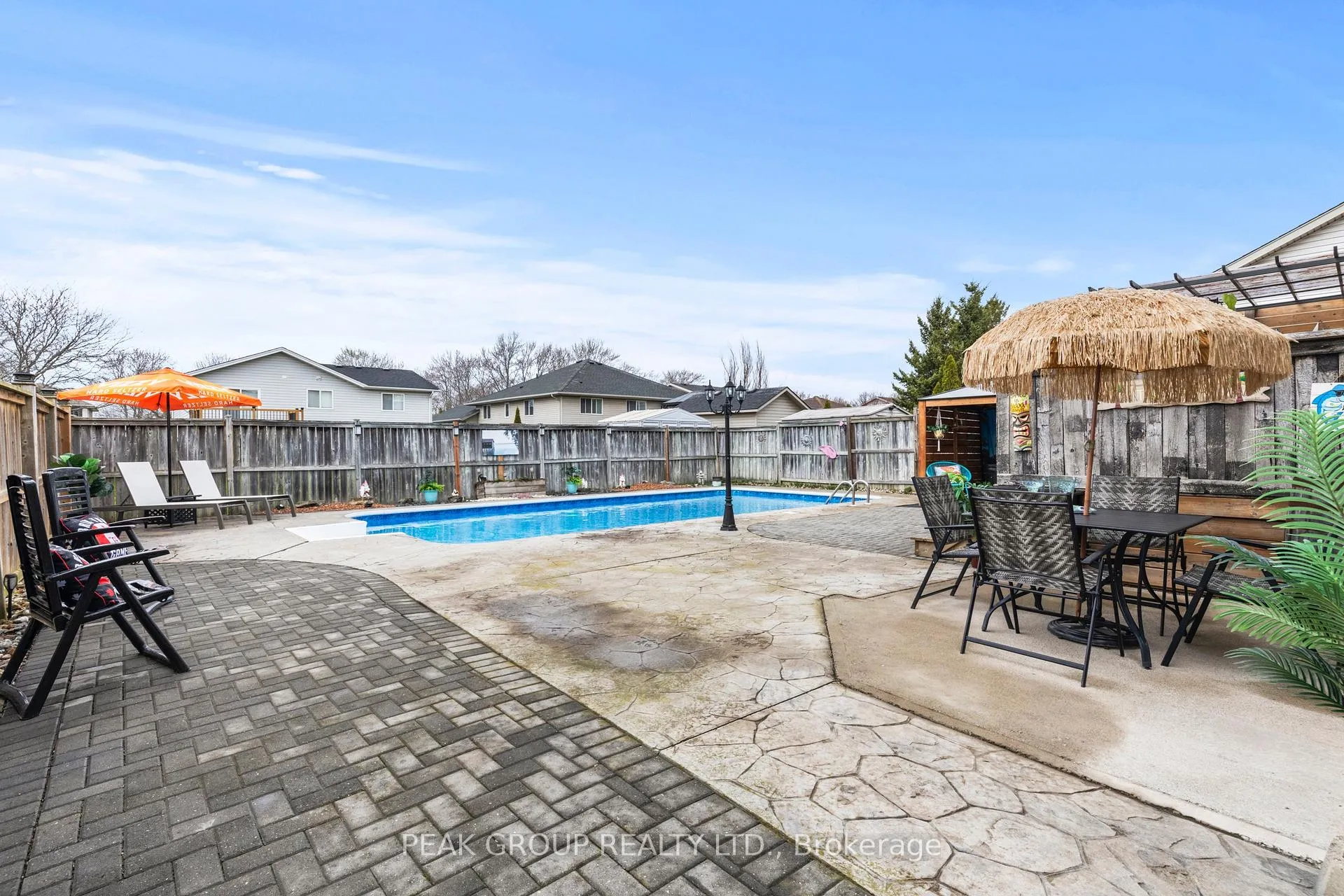 Photo 42 of 427 Trillium Avenue, Welland, West Welland — HOMEH