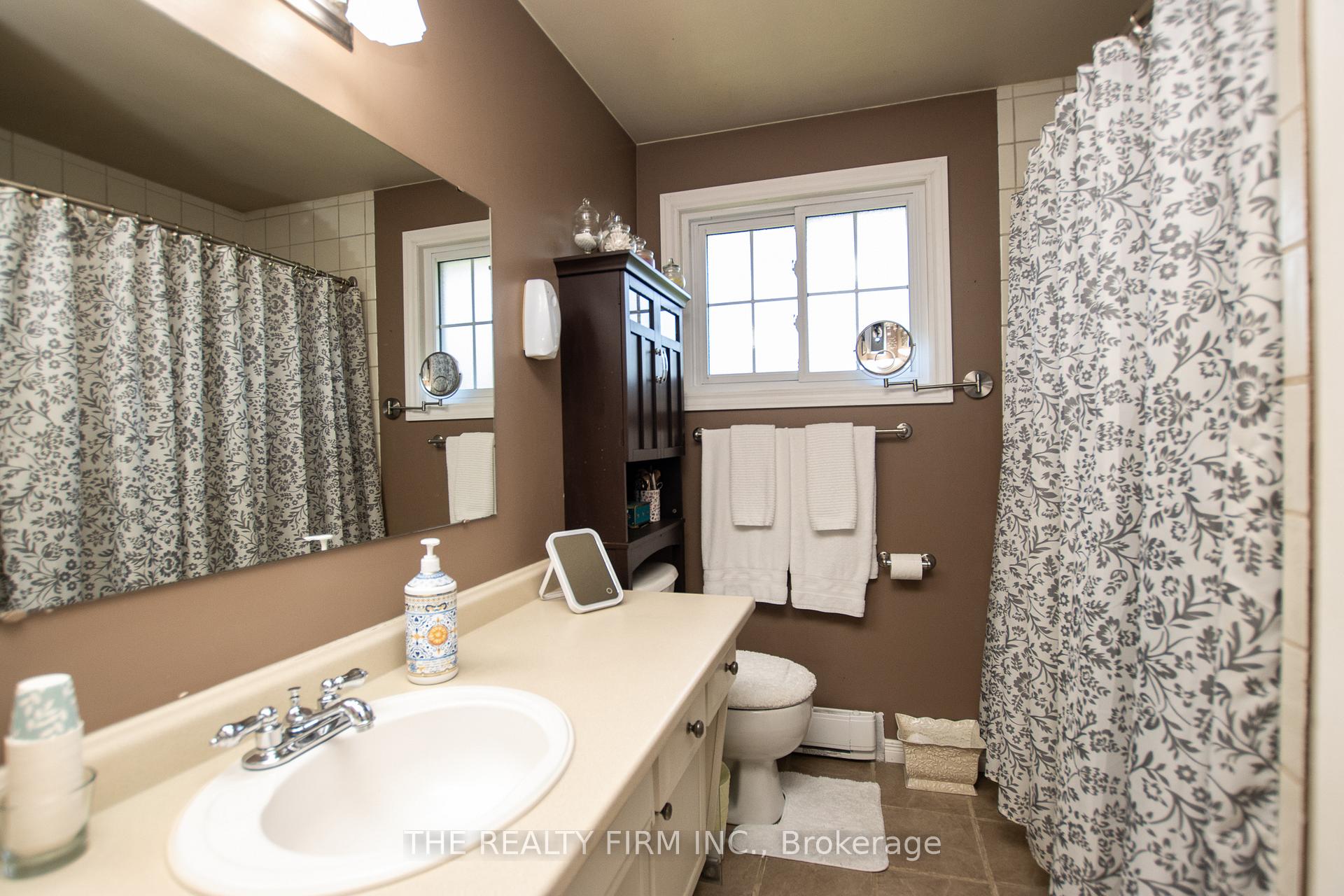 Photo 12 of 104 William Street, West Elgin, West Lorne — HOMEH