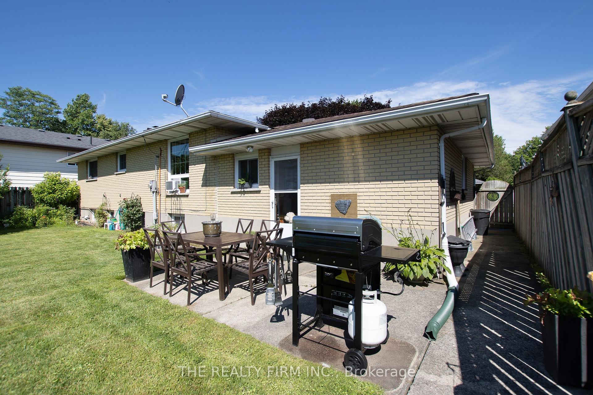 Photo 30 of 104 William Street, West Elgin, West Lorne — HOMEH
