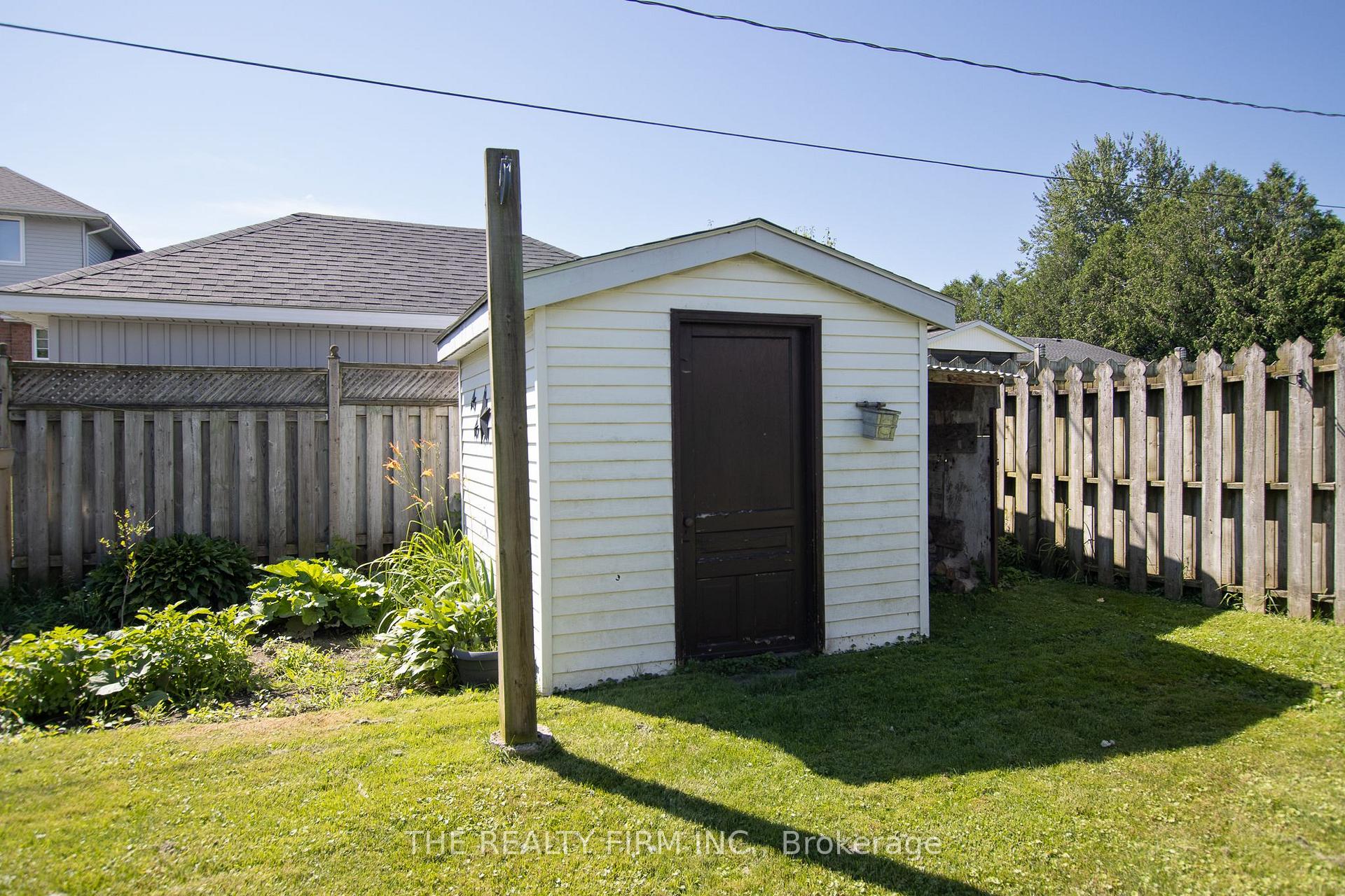 Photo 31 of 104 William Street, West Elgin, West Lorne — HOMEH