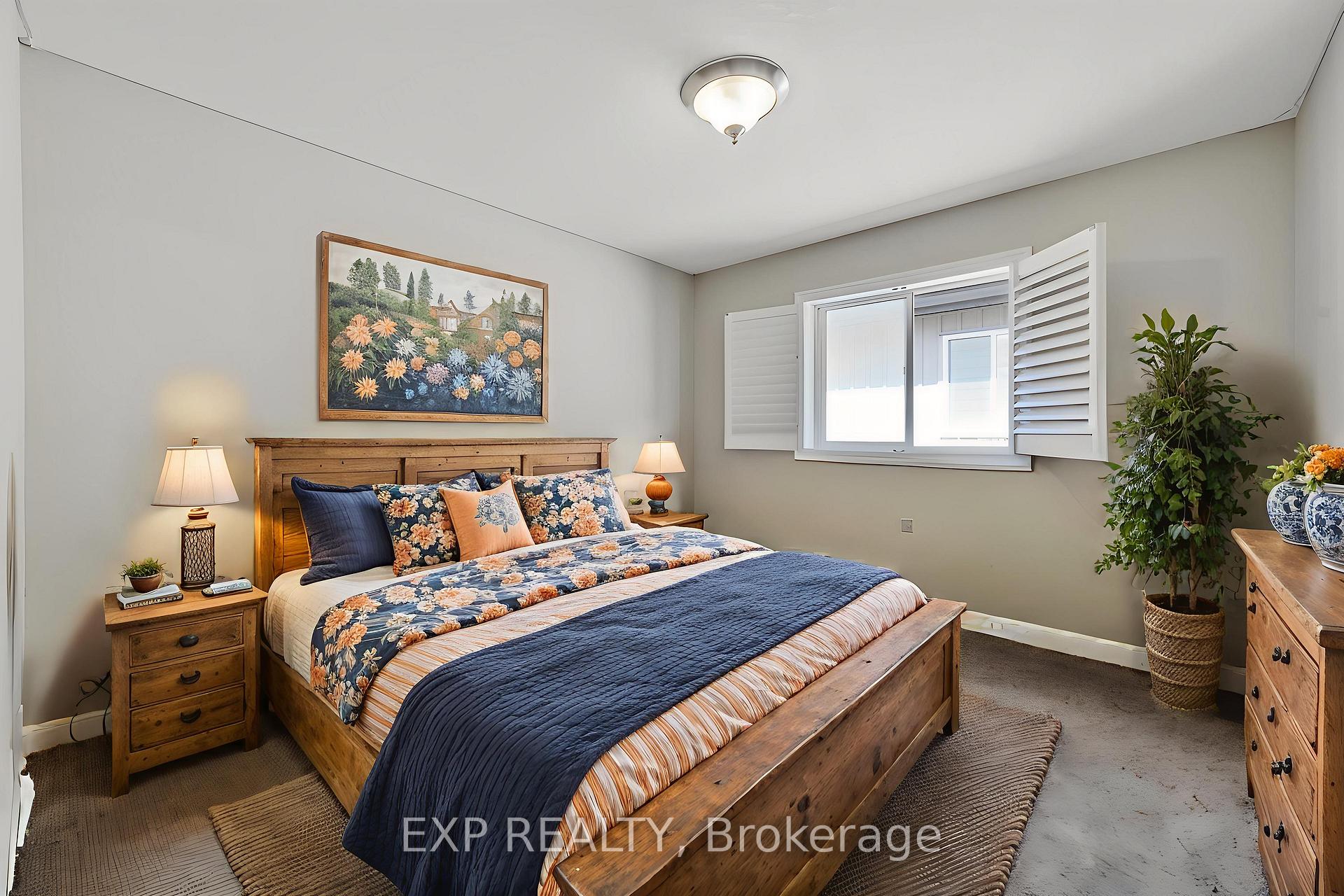Photo 23 of 620 Montpellier Drive, Waterloo — HOMEH