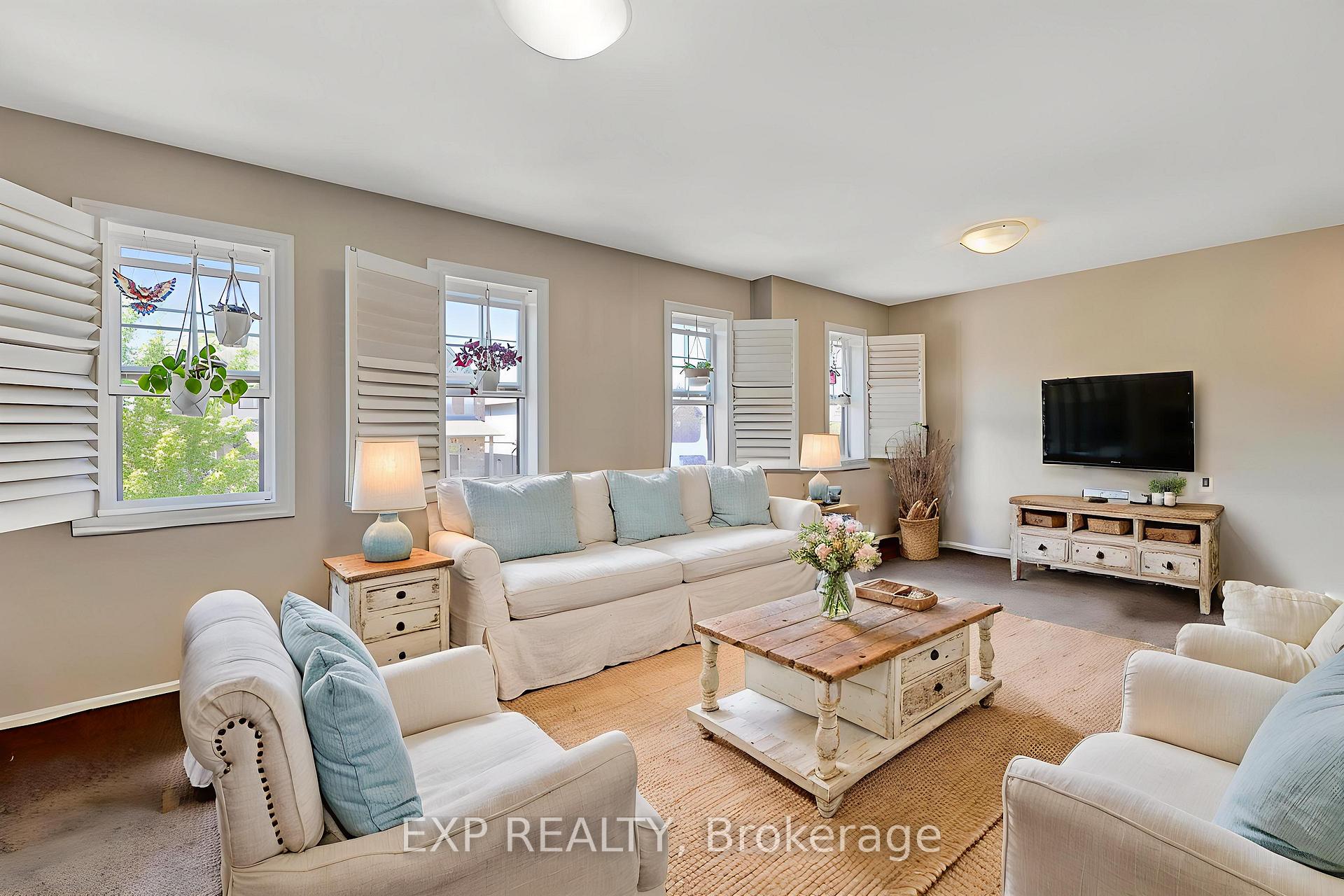 Photo 24 of 620 Montpellier Drive, Waterloo — HOMEH