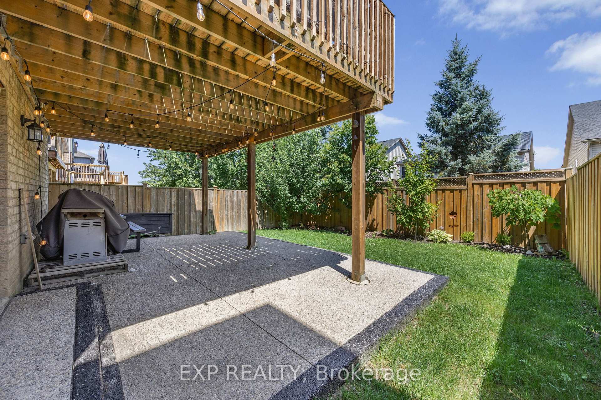 Photo 33 of 620 Montpellier Drive, Waterloo — HOMEH