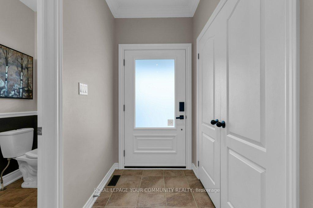 Photo 7 of 39 Boticelli Way, Vaughan, Vellore Village — HOMEH
