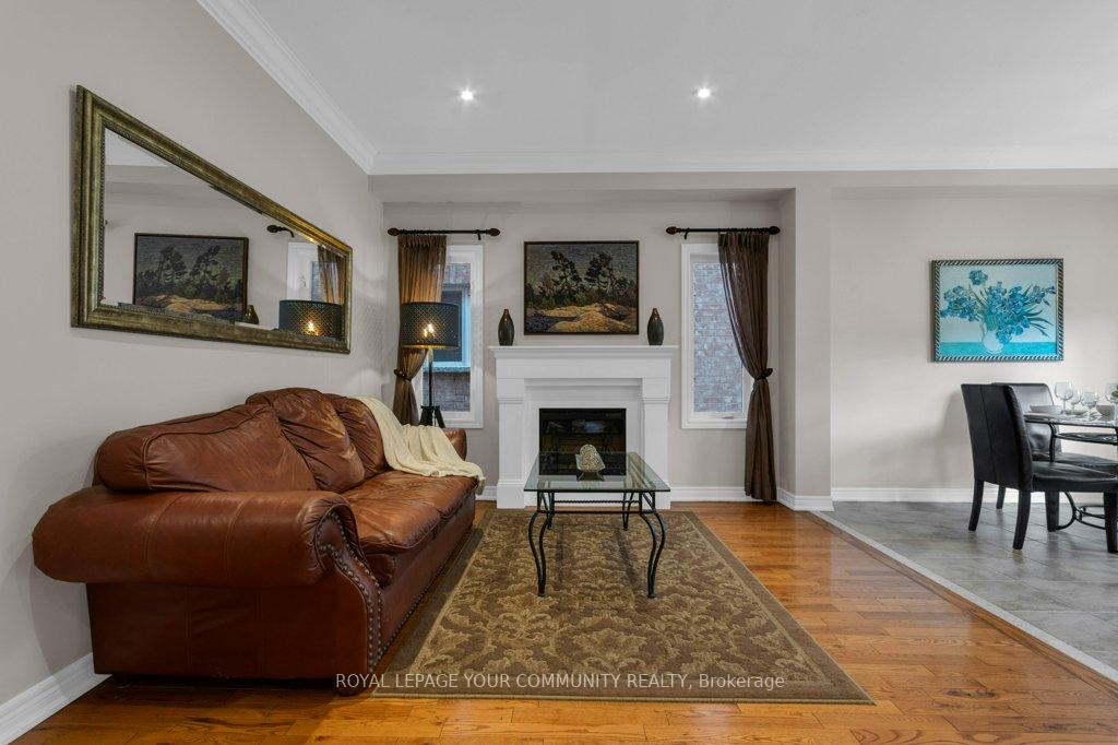 Photo 10 of 39 Boticelli Way, Vaughan, Vellore Village — HOMEH