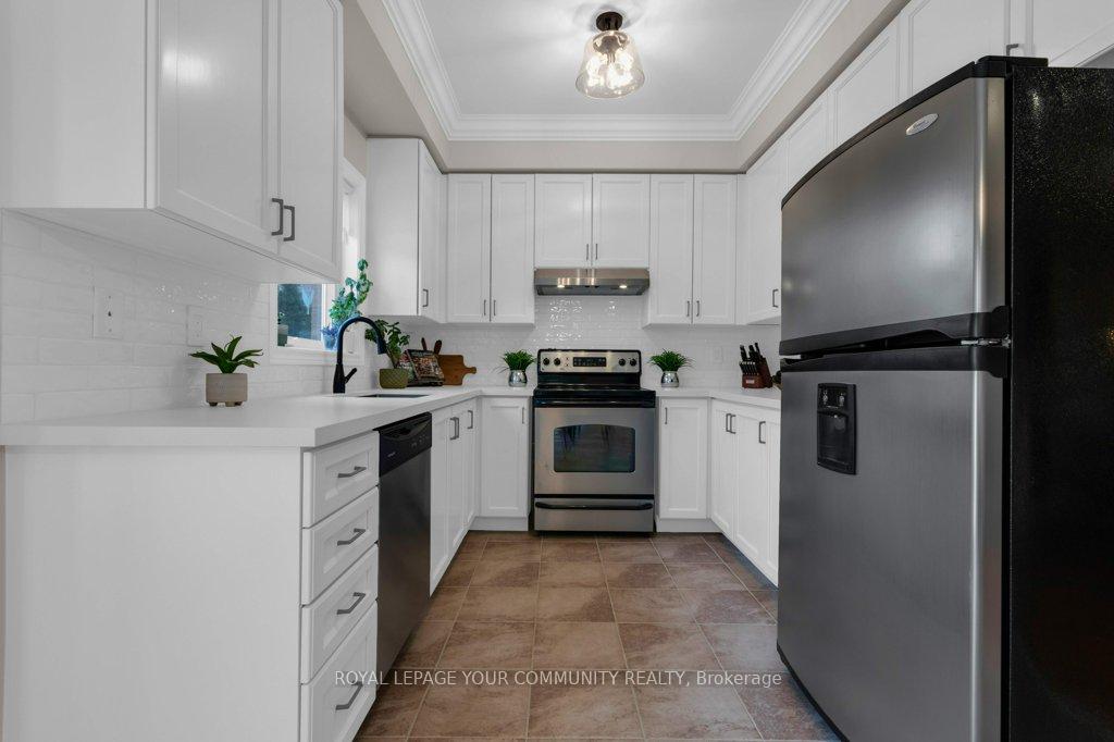 Photo 15 of 39 Boticelli Way, Vaughan, Vellore Village — HOMEH