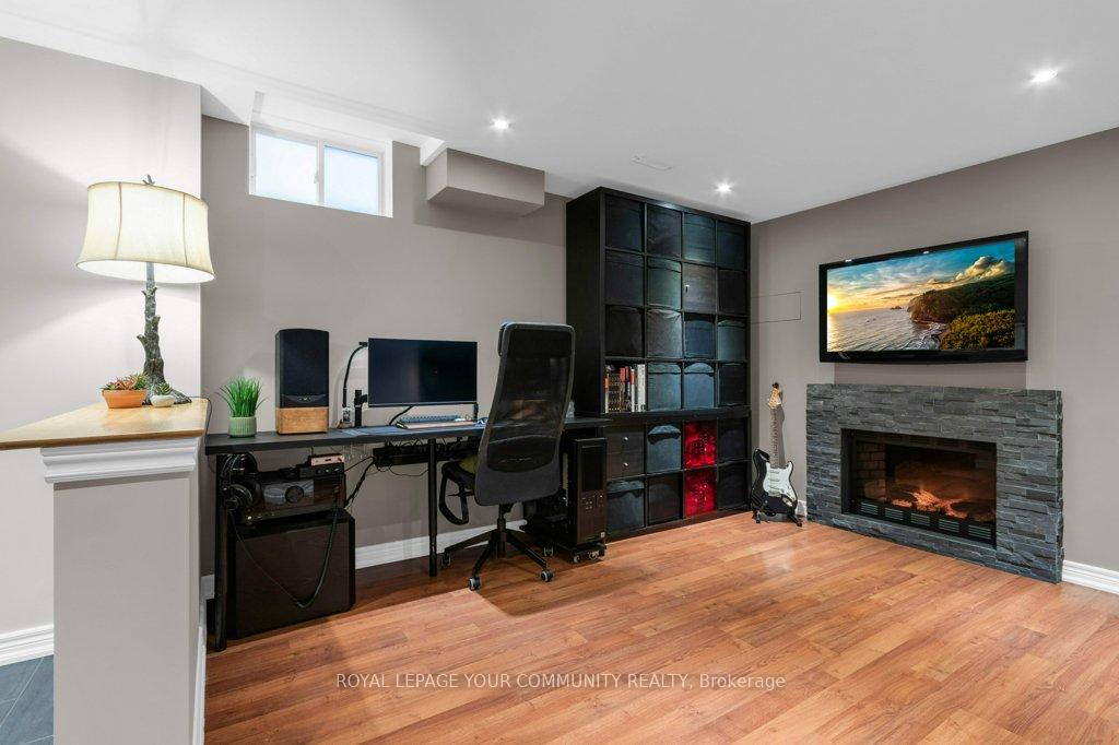 Photo 19 of 39 Boticelli Way, Vaughan, Vellore Village — HOMEH