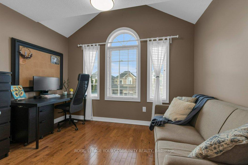 Photo 24 of 39 Boticelli Way, Vaughan, Vellore Village — HOMEH