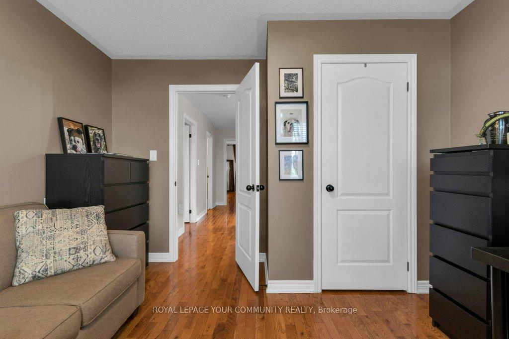 Photo 25 of 39 Boticelli Way, Vaughan, Vellore Village — HOMEH