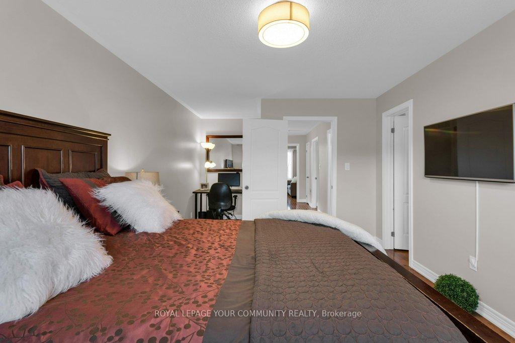 Photo 33 of 39 Boticelli Way, Vaughan, Vellore Village — HOMEH