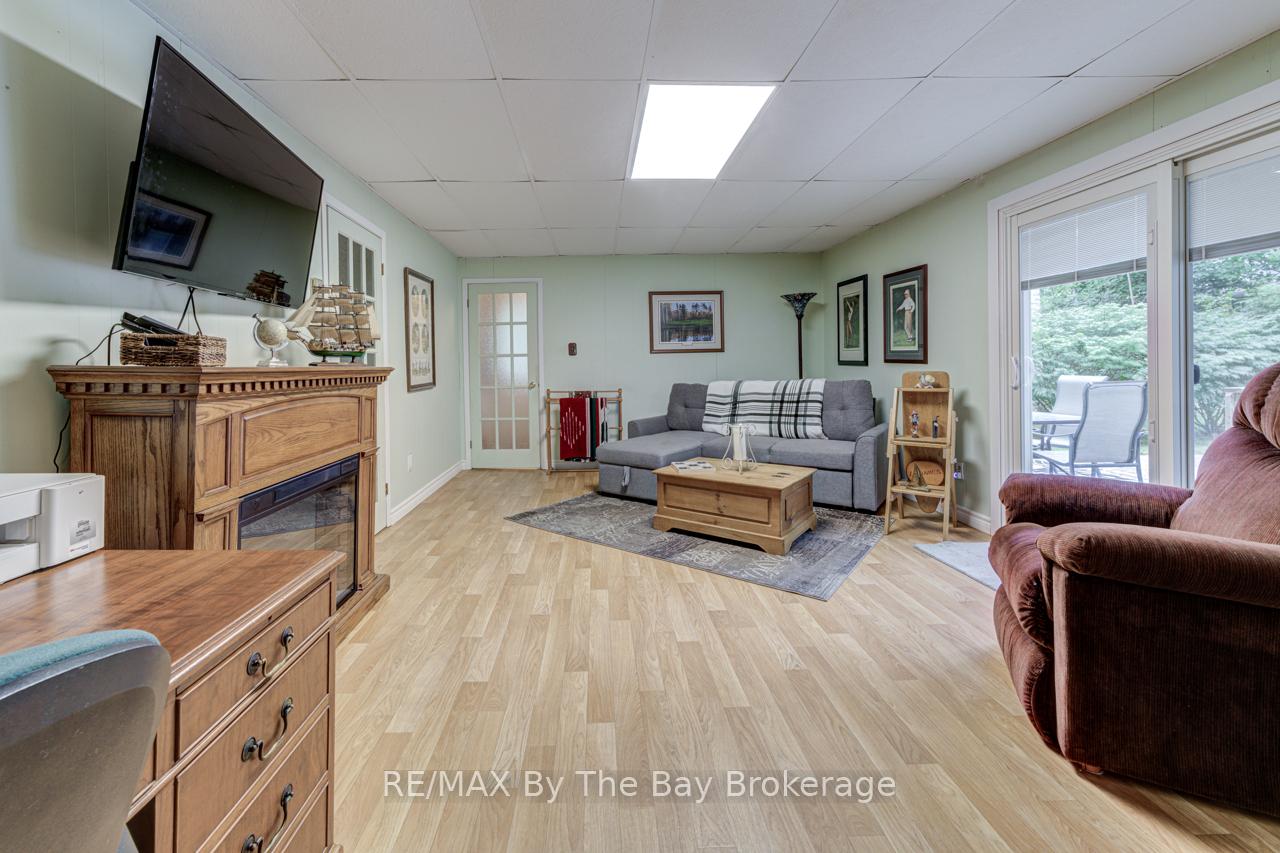 Photo 5 of 1819 River Road W, Wasaga Beach — HOMEH