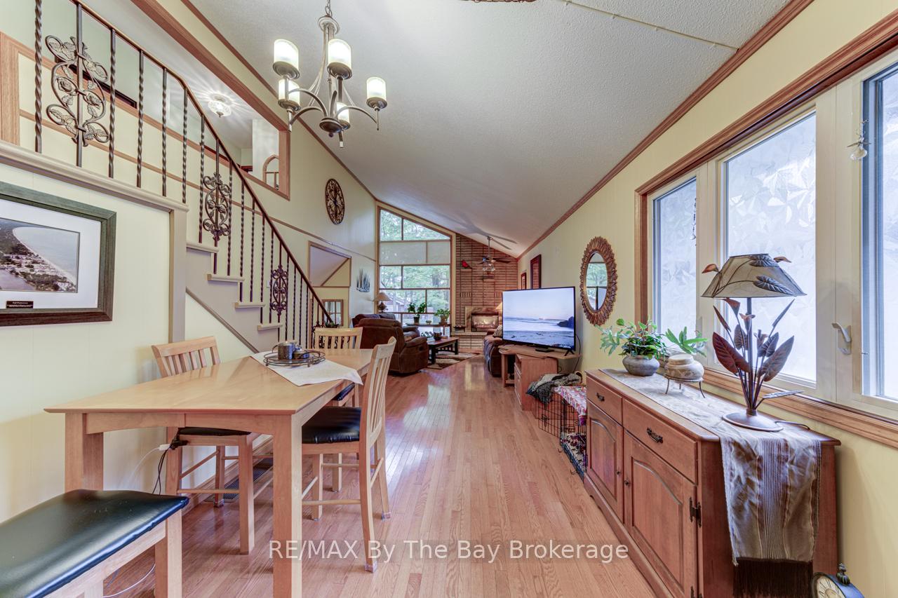 Photo 12 of 1819 River Road W, Wasaga Beach — HOMEH