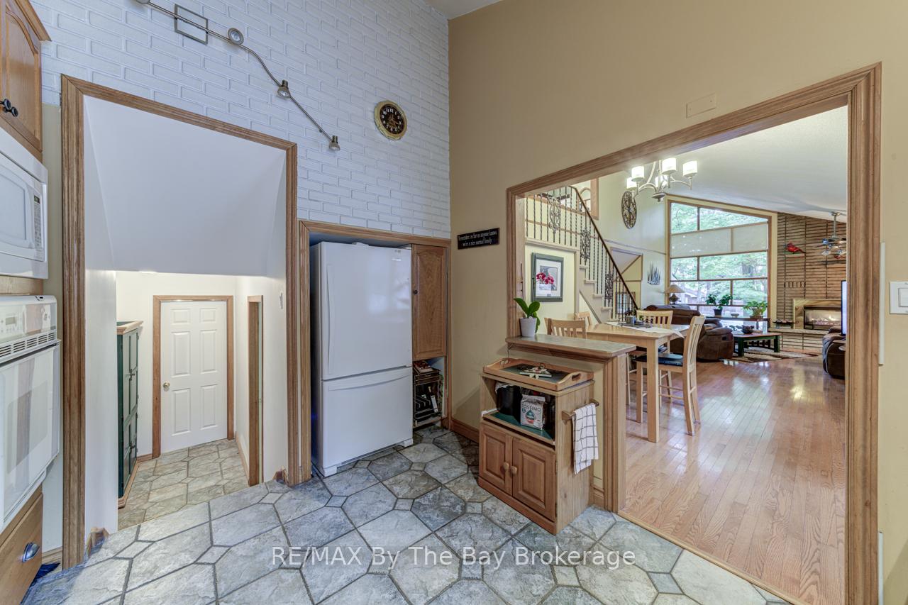 Photo 16 of 1819 River Road W, Wasaga Beach — HOMEH