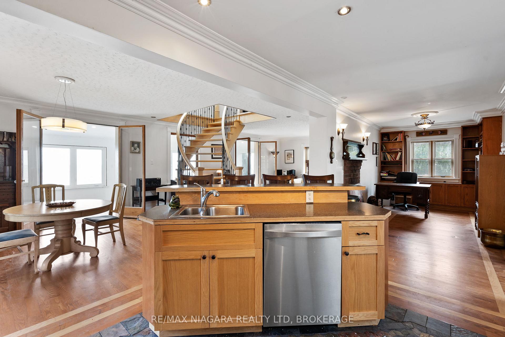 Photo 22 of 11825 Lakeshore Road, Wainfleet, Lakeshore — HOMEH