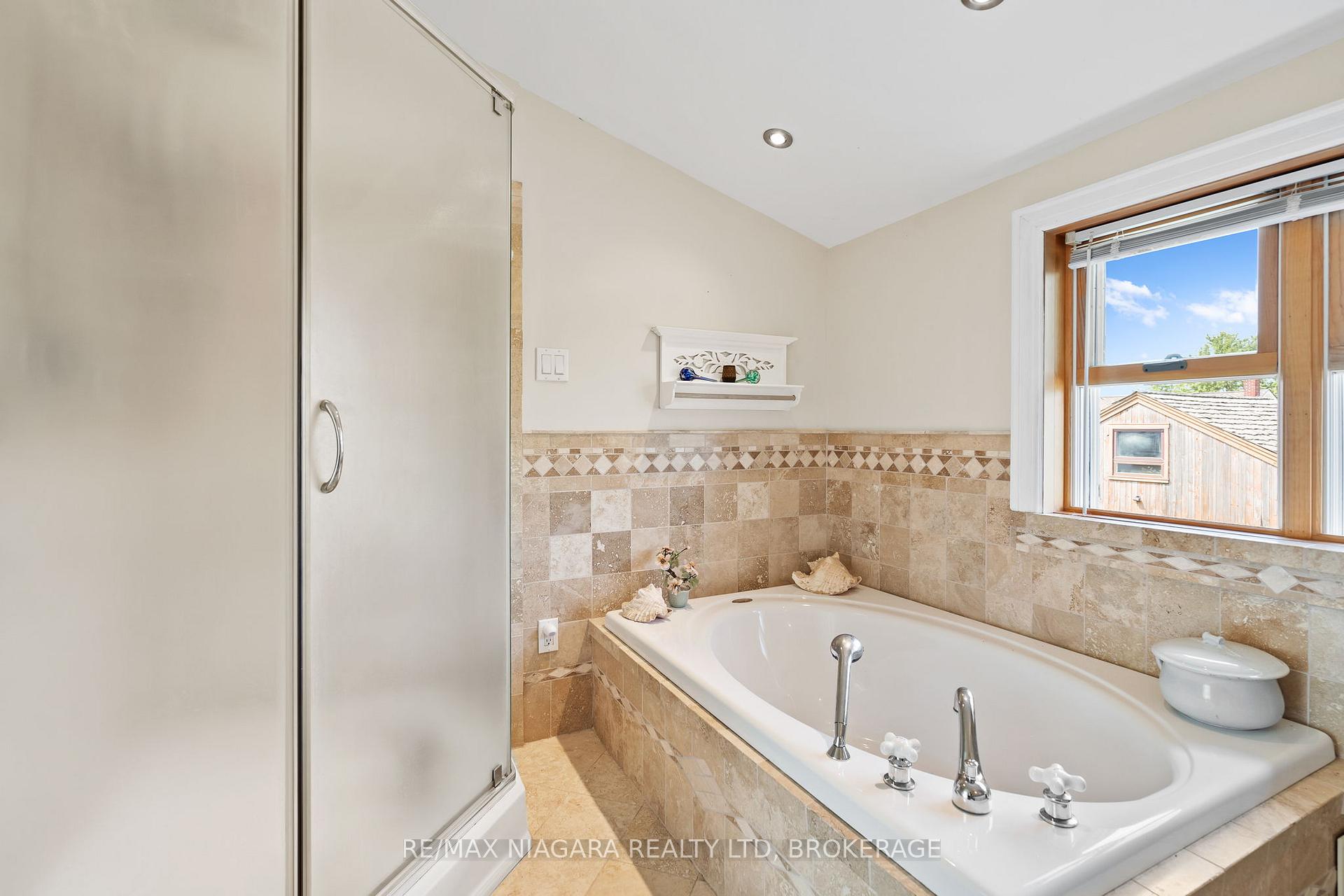 Photo 36 of 11825 Lakeshore Road, Wainfleet, Lakeshore — HOMEH