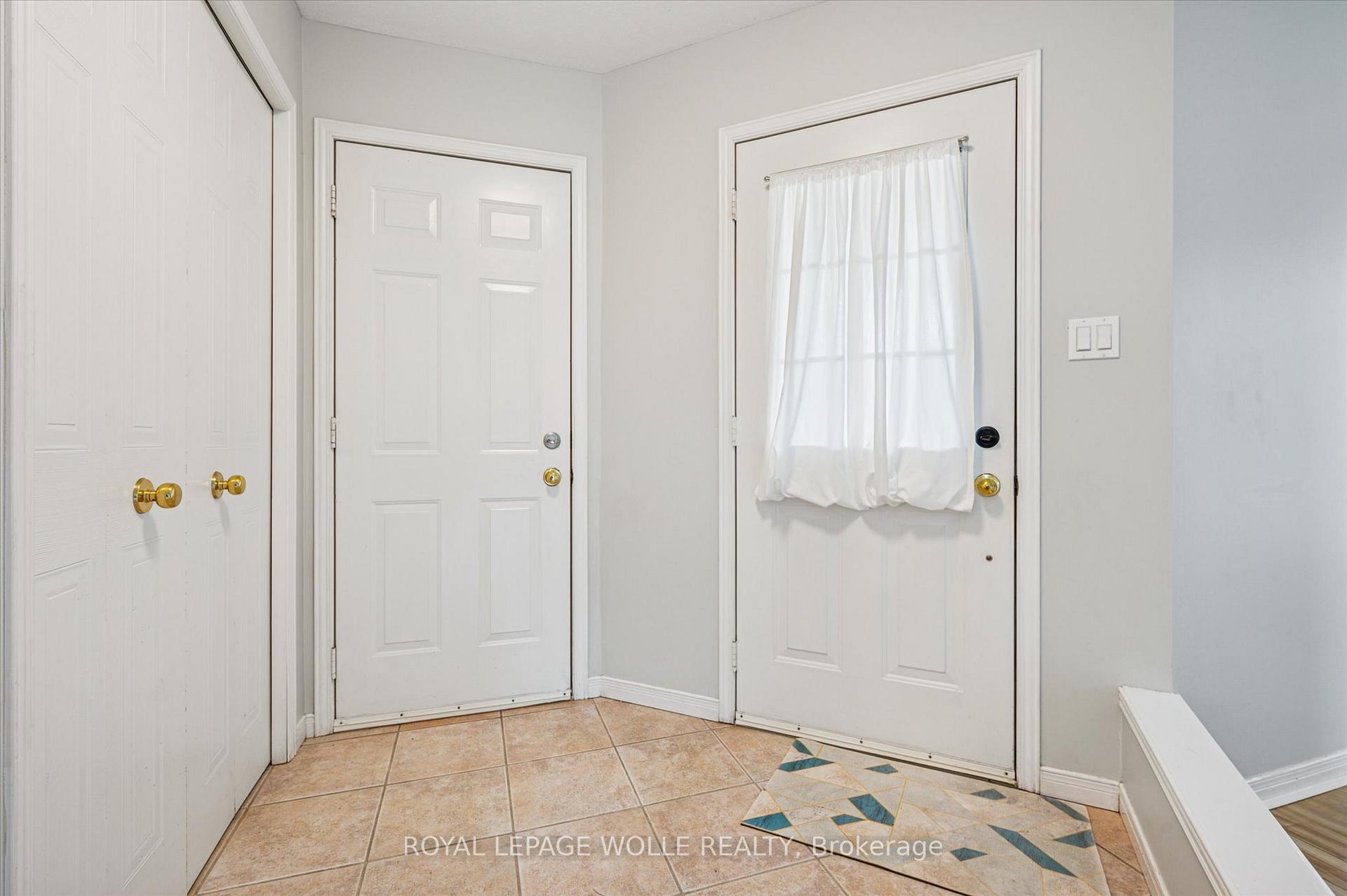 Photo 2 of 383 Beaver Creek Road, Waterloo — HOMEH