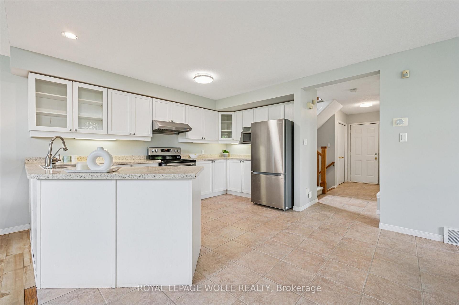 Photo 8 of 383 Beaver Creek Road, Waterloo — HOMEH