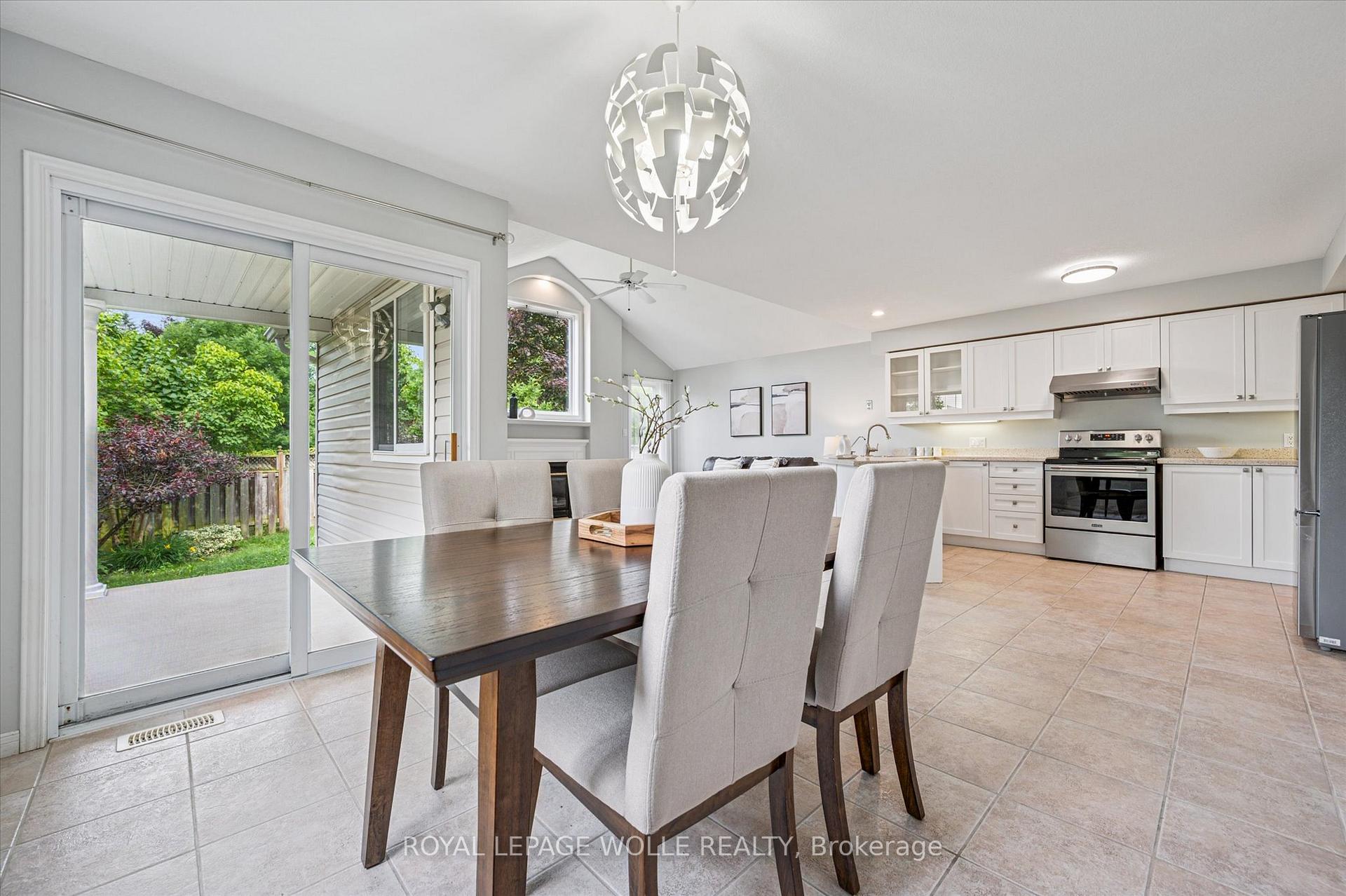 Photo 12 of 383 Beaver Creek Road, Waterloo — HOMEH