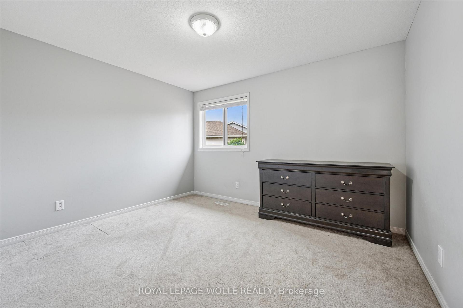 Photo 16 of 383 Beaver Creek Road, Waterloo — HOMEH
