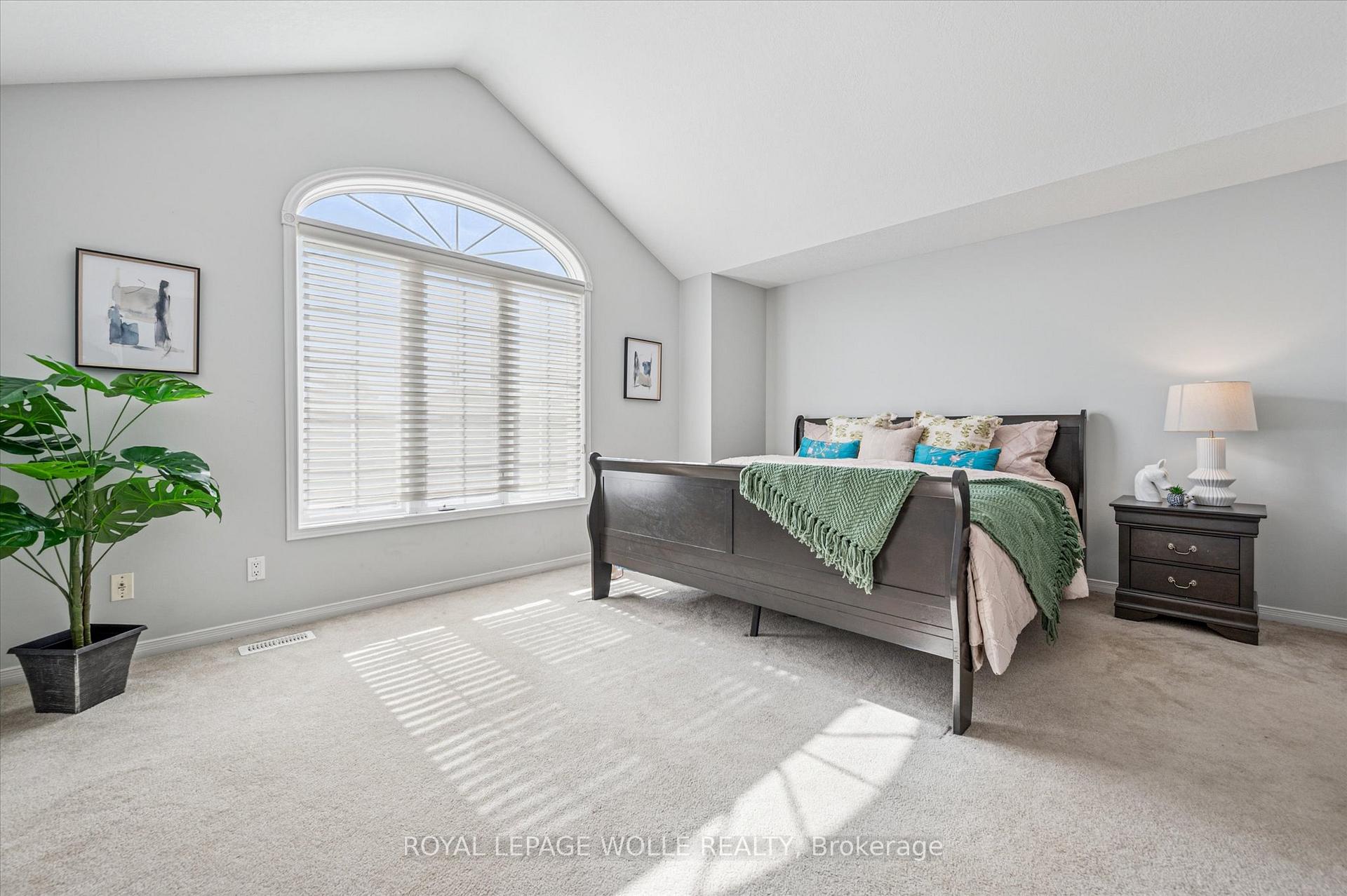 Photo 19 of 383 Beaver Creek Road, Waterloo — HOMEH