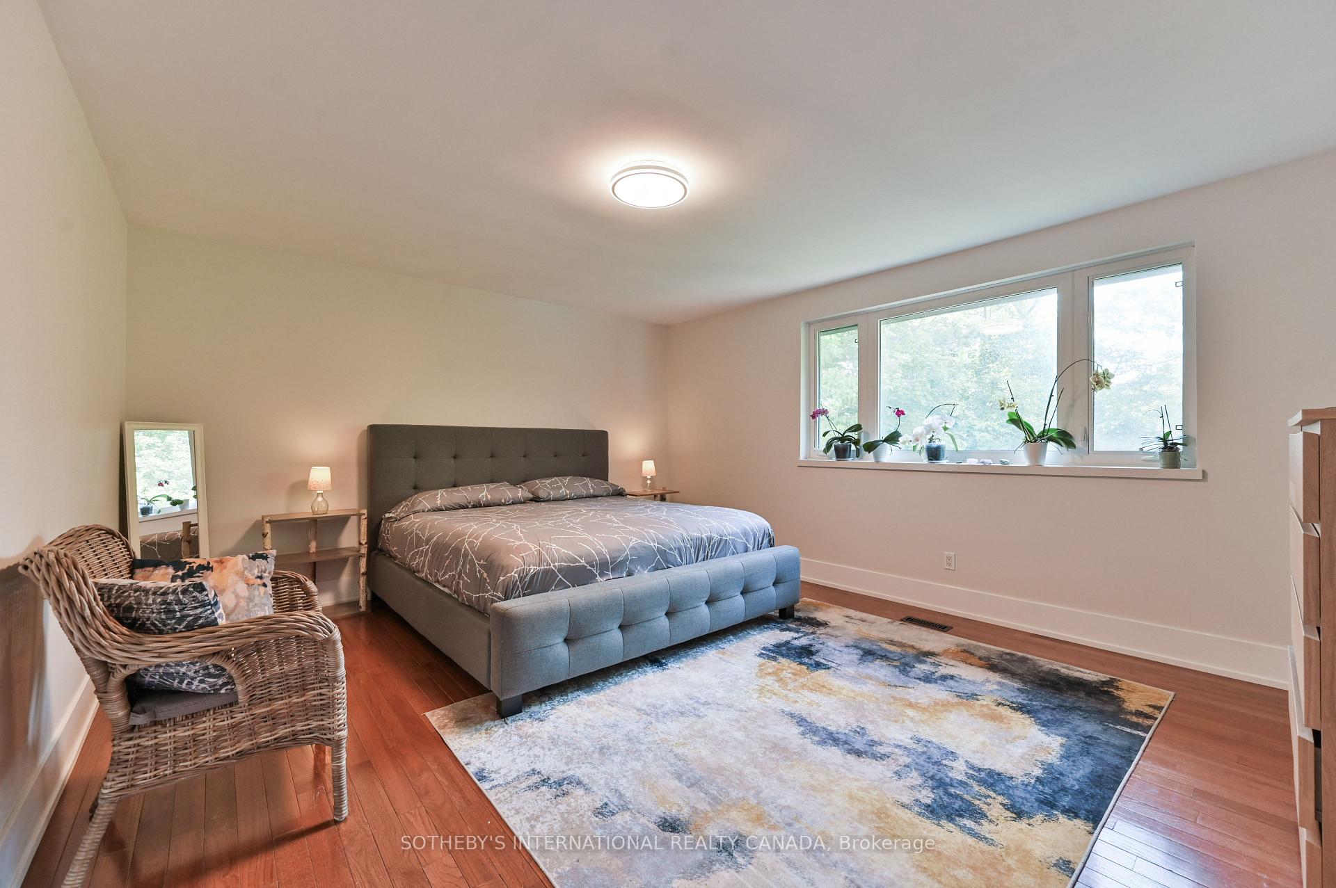 Photo 12 of 130 Monsheen Drive, Vaughan, East Woodbridge — HOMEH
