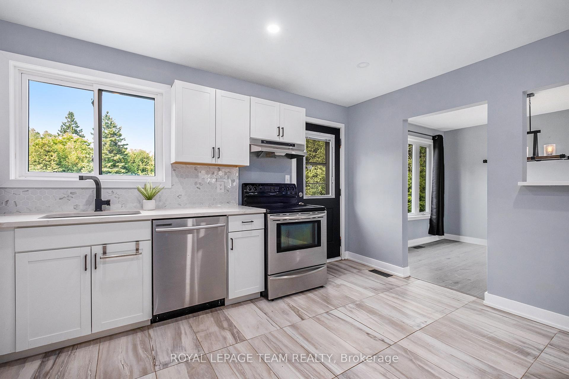Photo 6 of 2466 Ashton Station Road, Beckwith, Beckwith Twp — HOMEH