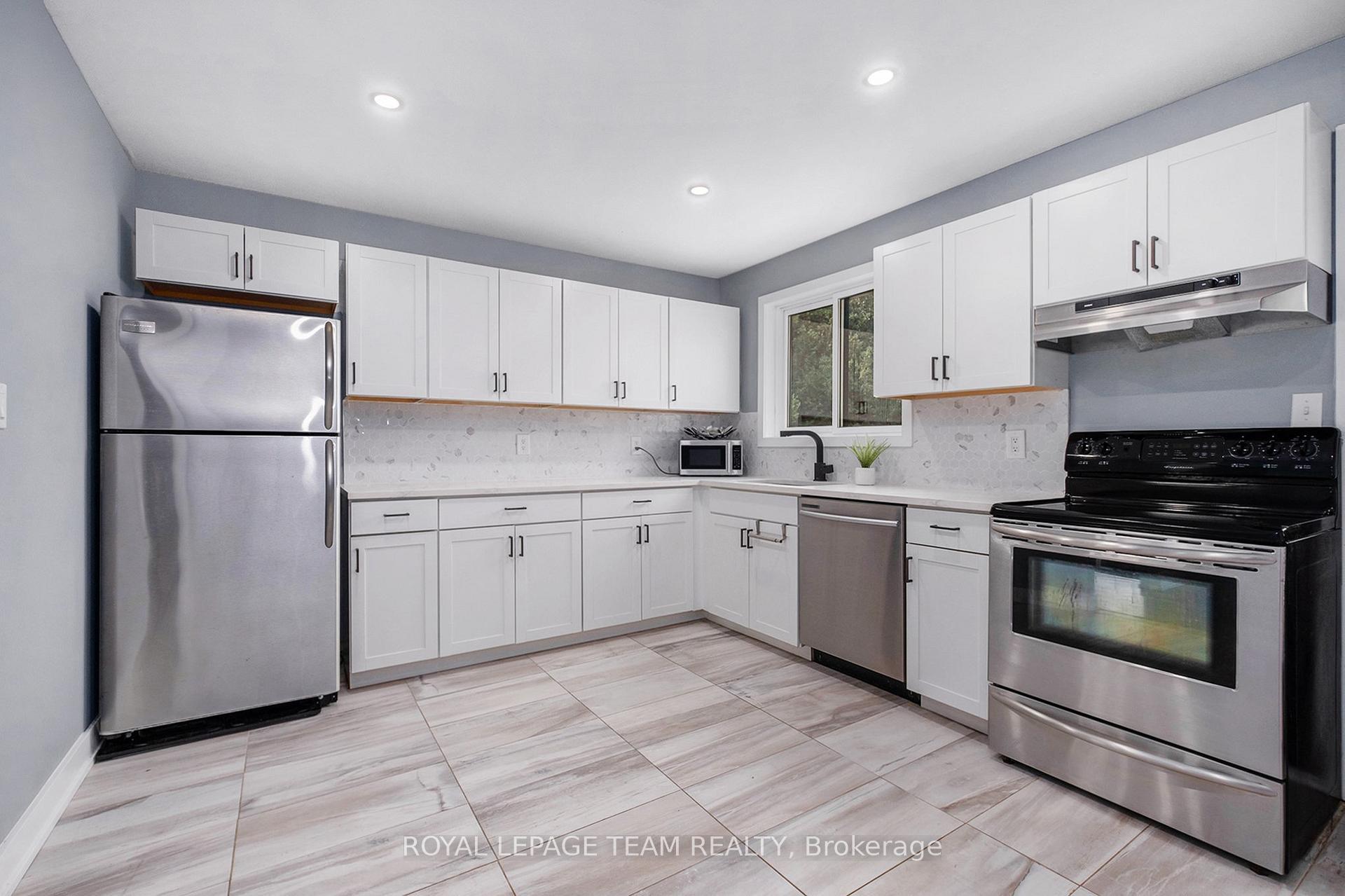 Photo 5 of 2466 Ashton Station Road, Beckwith, Beckwith Twp — HOMEH