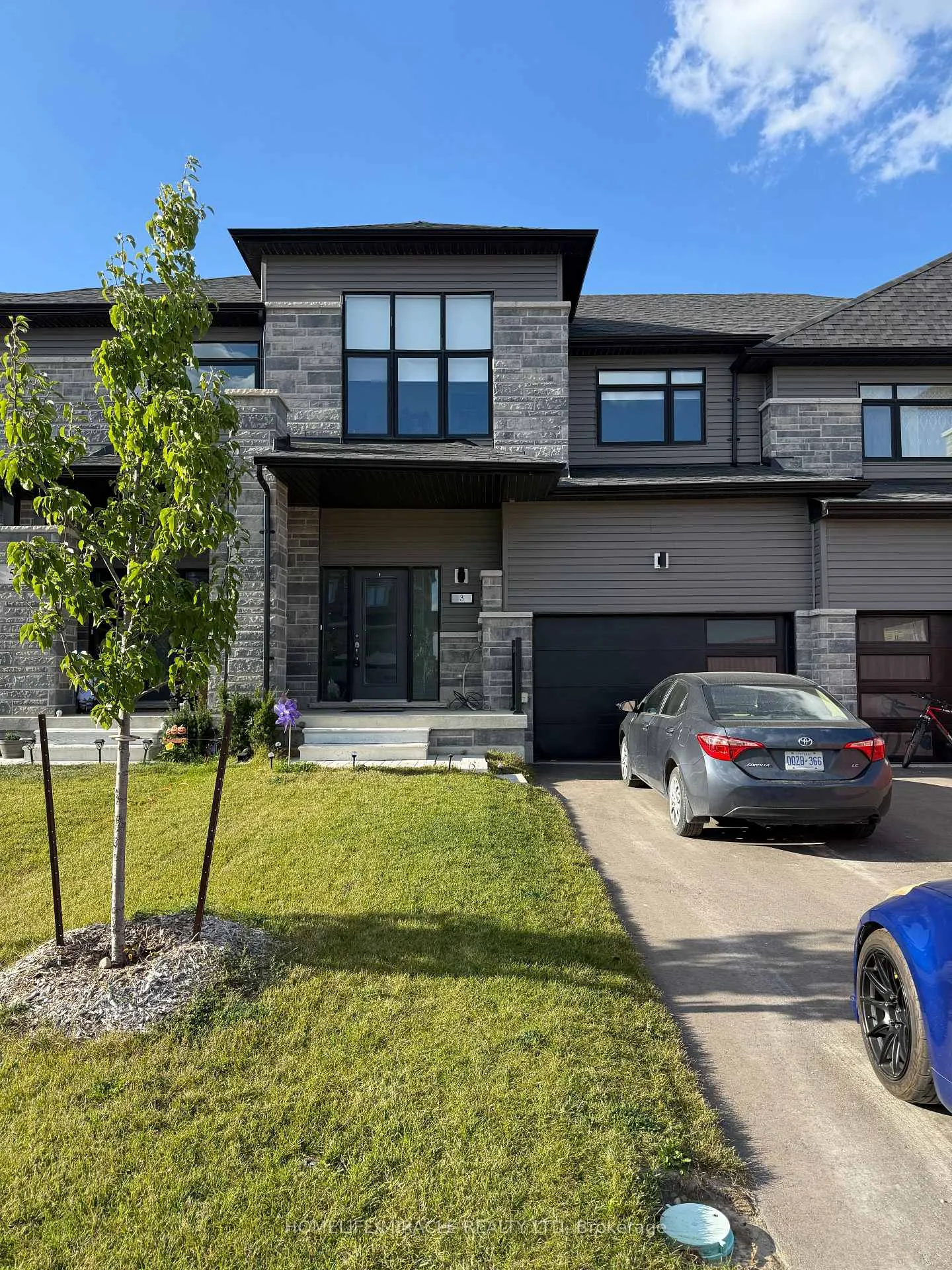 Front of 3 Federica Crescent