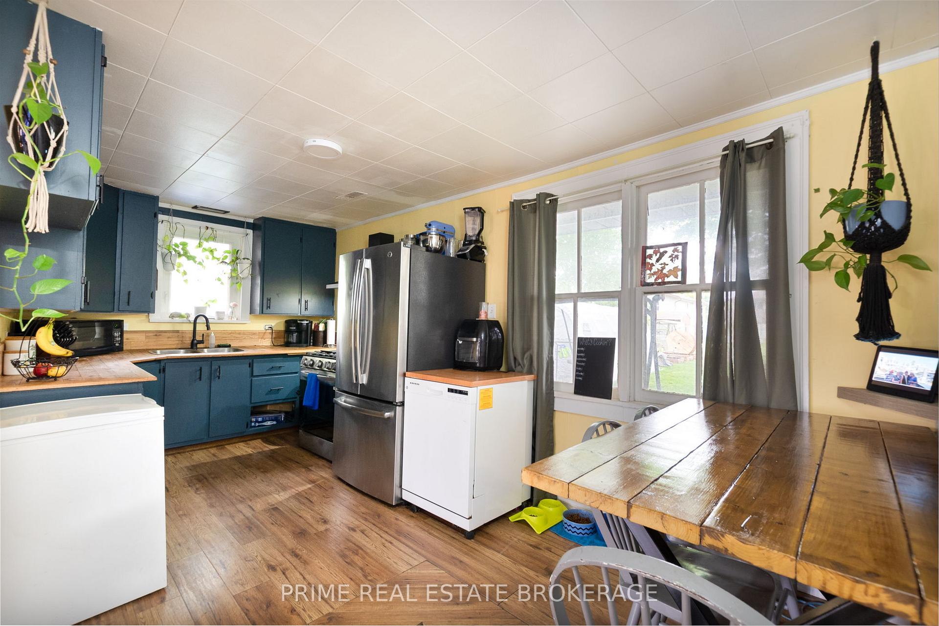 Photo 8 of 1171 Jane Street, West Elgin, West Lorne — HOMEH