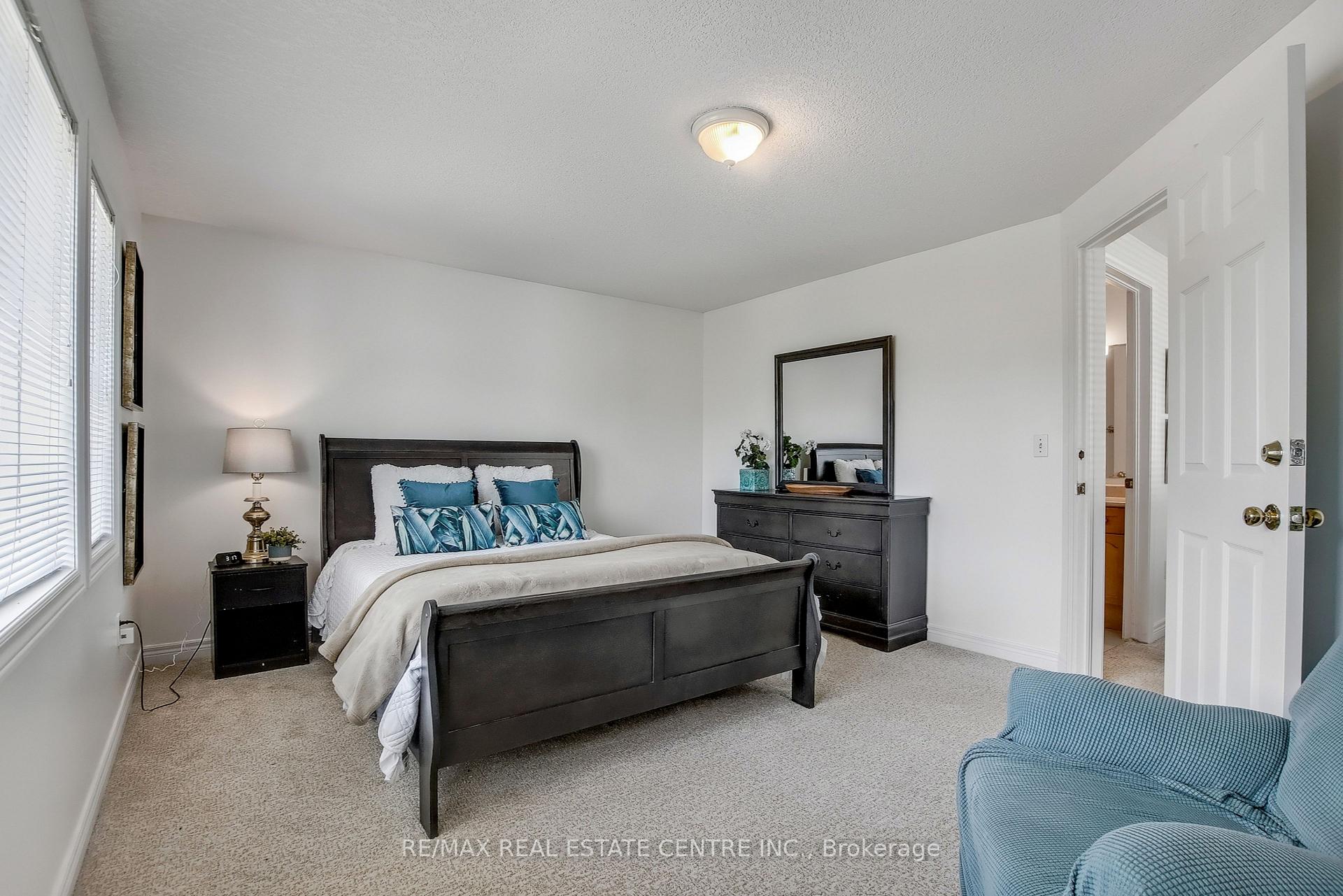 Photo 20 of 606 Brandenburg Boulevard, Waterloo, Clair Hills — HOMEH