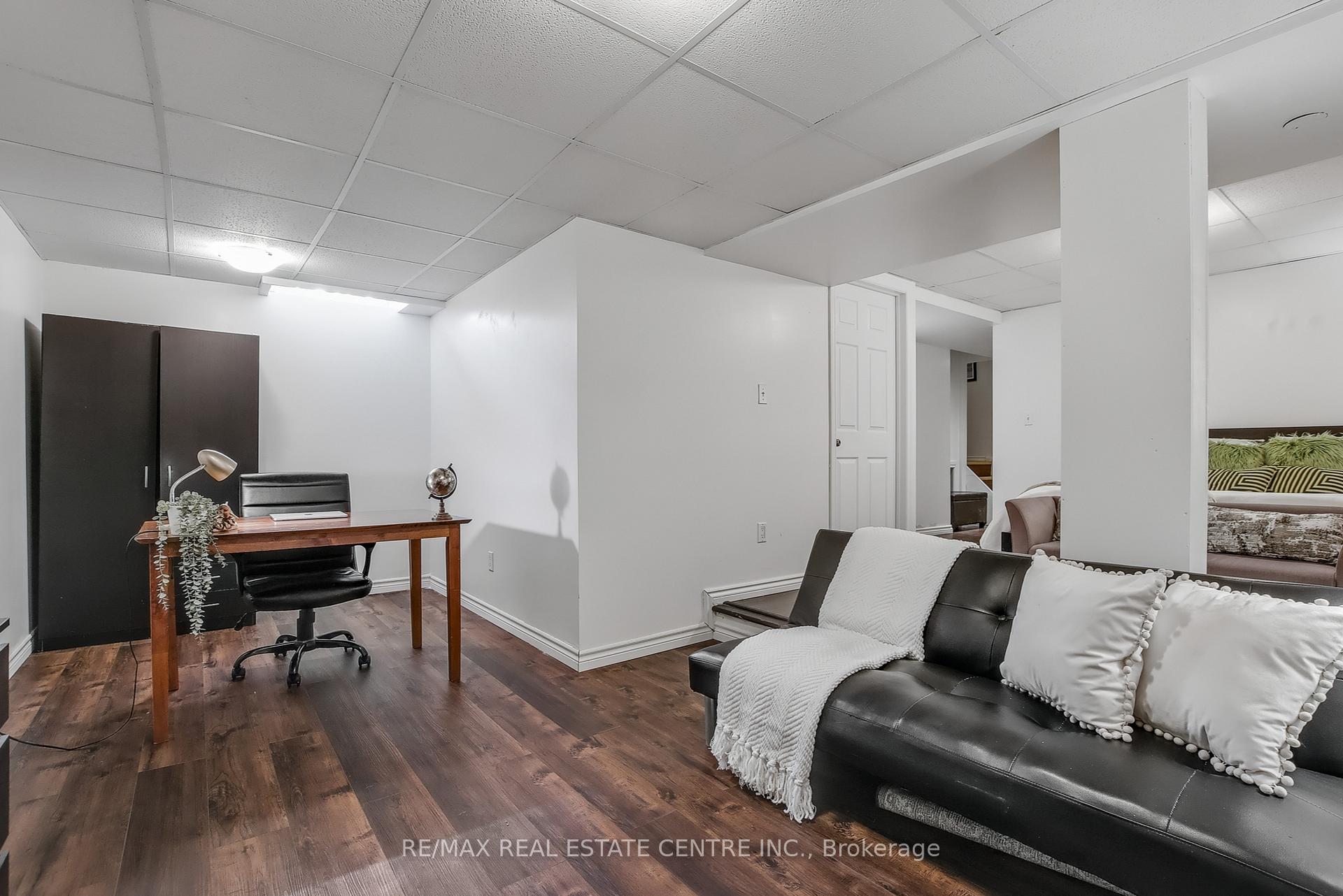 Photo 28 of 606 Brandenburg Boulevard, Waterloo, Clair Hills — HOMEH