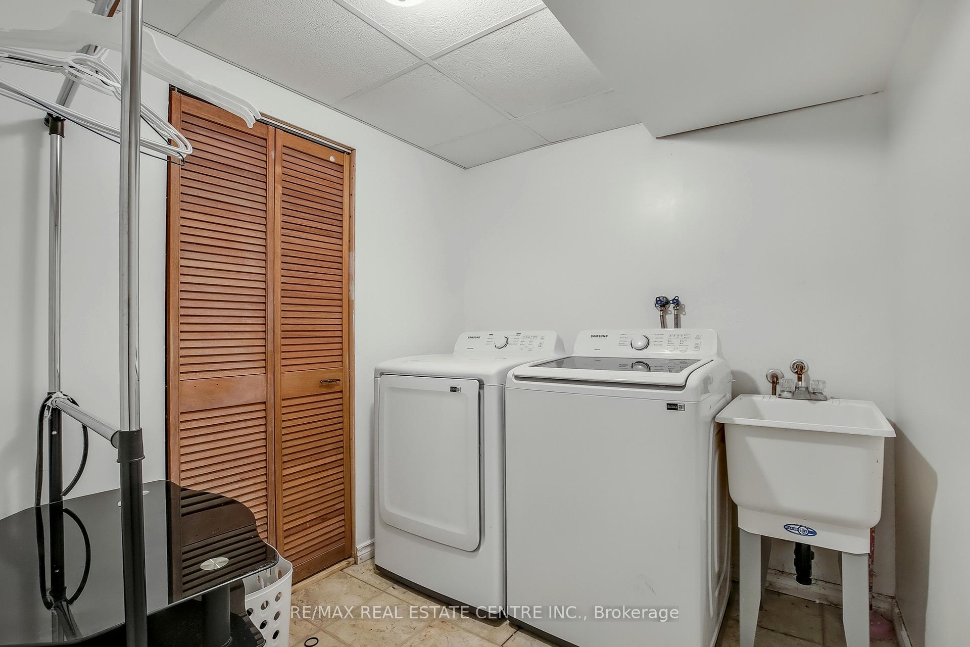 Photo 32 of 606 Brandenburg Boulevard, Waterloo, Clair Hills — HOMEH