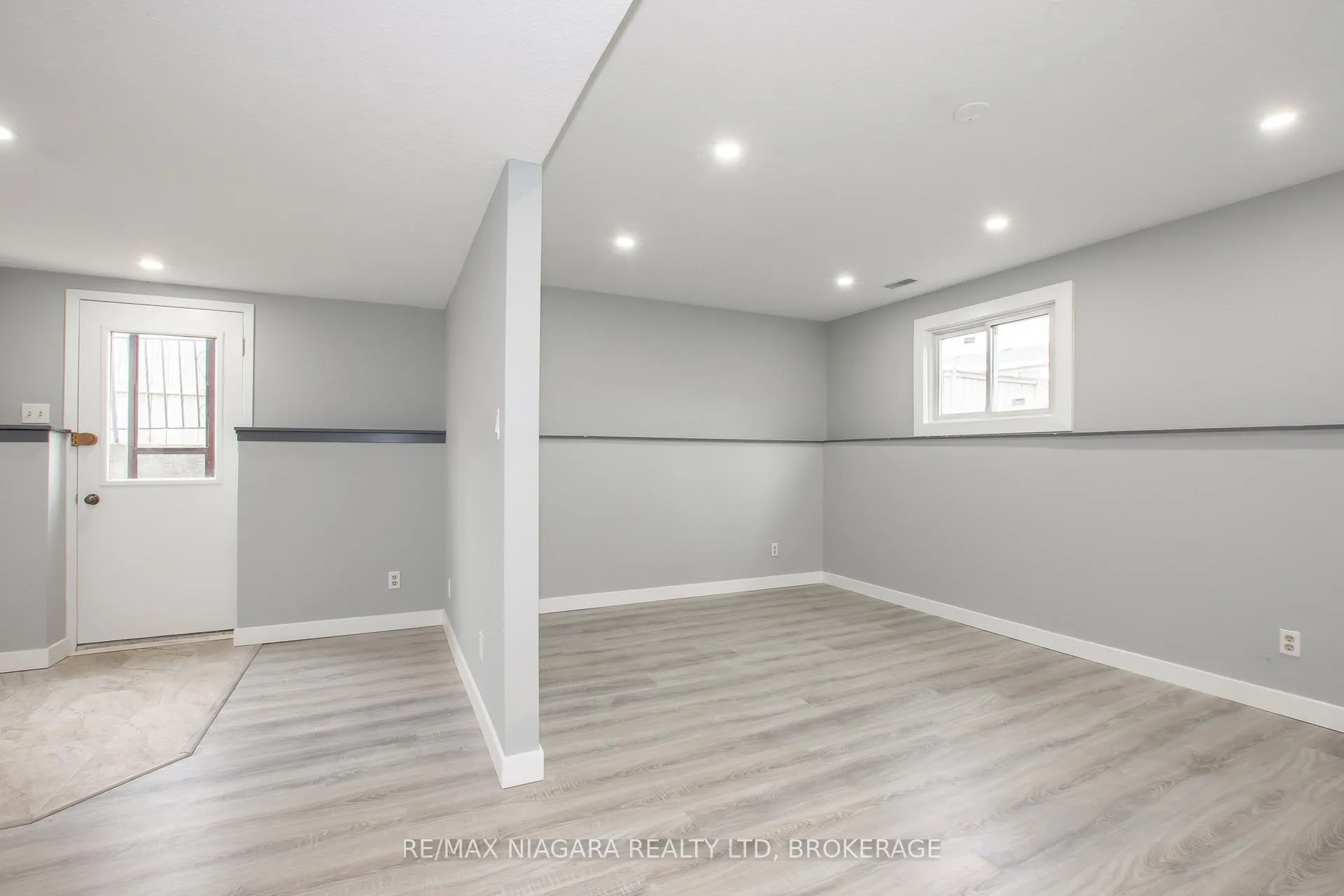 Photo 22 of 100 Terrace Avenue, Welland, Broadway — HOMEH