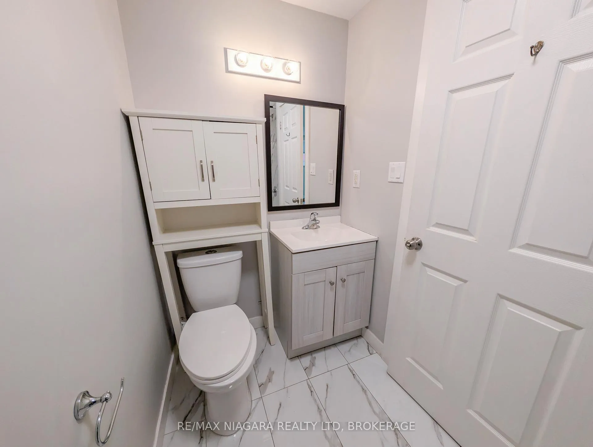 Photo 29 of 100 Terrace Avenue, Welland, Broadway — HOMEH
