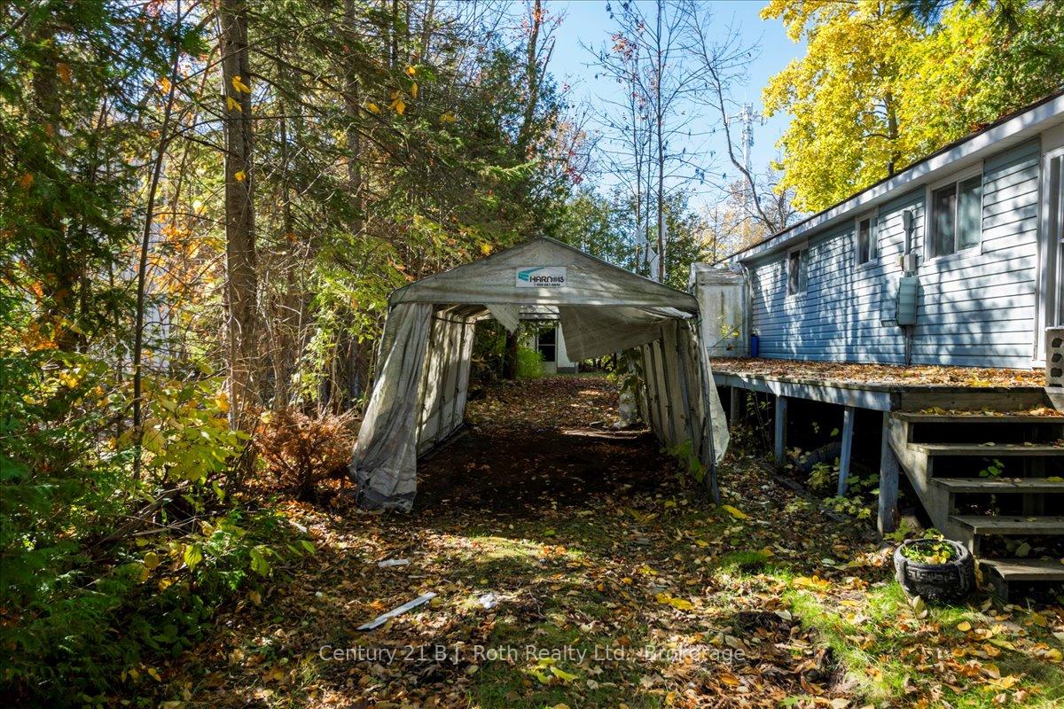 Photo 5 of 152 Beck Street, Wasaga Beach — HOMEH