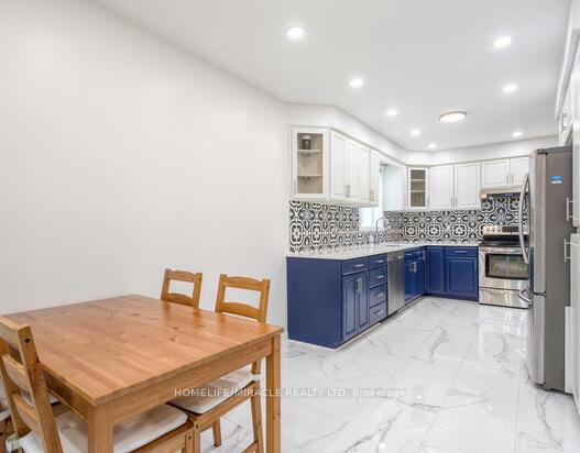 Photo 17 of 550 Penny Lane, Waterloo — HOMEH