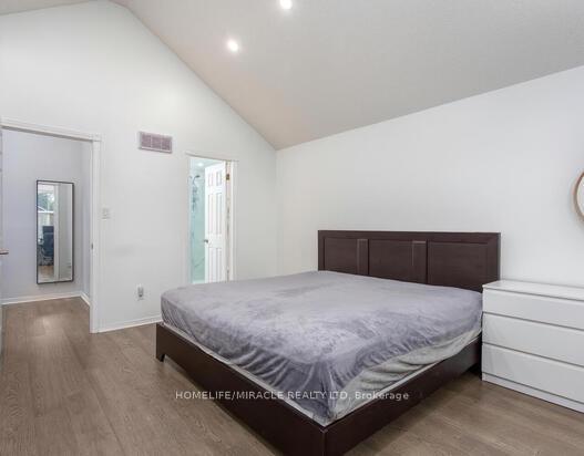 Photo 19 of 550 Penny Lane, Waterloo — HOMEH