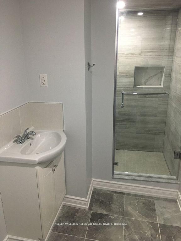 Photo 10 of Unit Lower, 27 Claudia Avenue, Vaughan, West Woodbridge — HOMEH