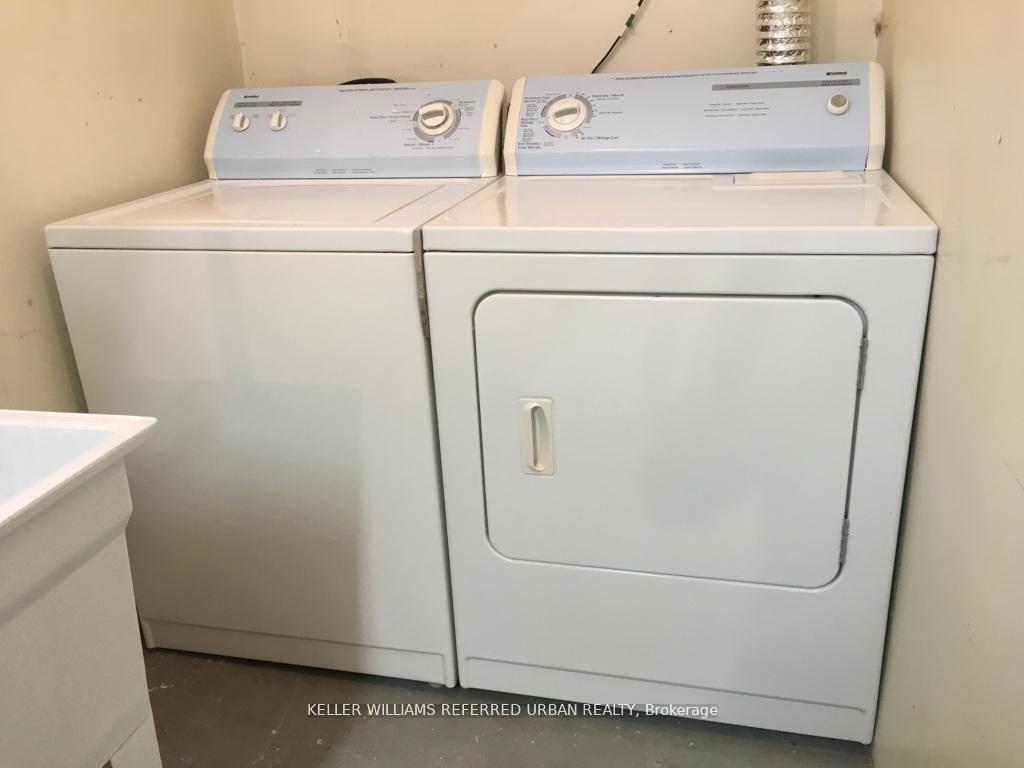 Photo 11 of Unit Lower, 27 Claudia Avenue, Vaughan, West Woodbridge — HOMEH