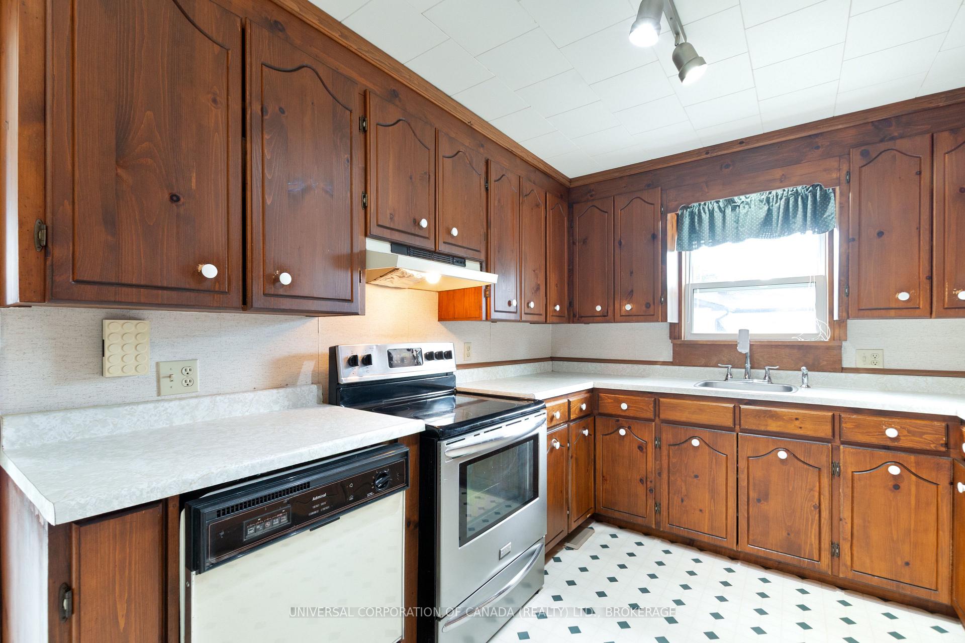 Photo 11 of 44 Shakespeare Street, Bayham, Port Burwell — HOMEH